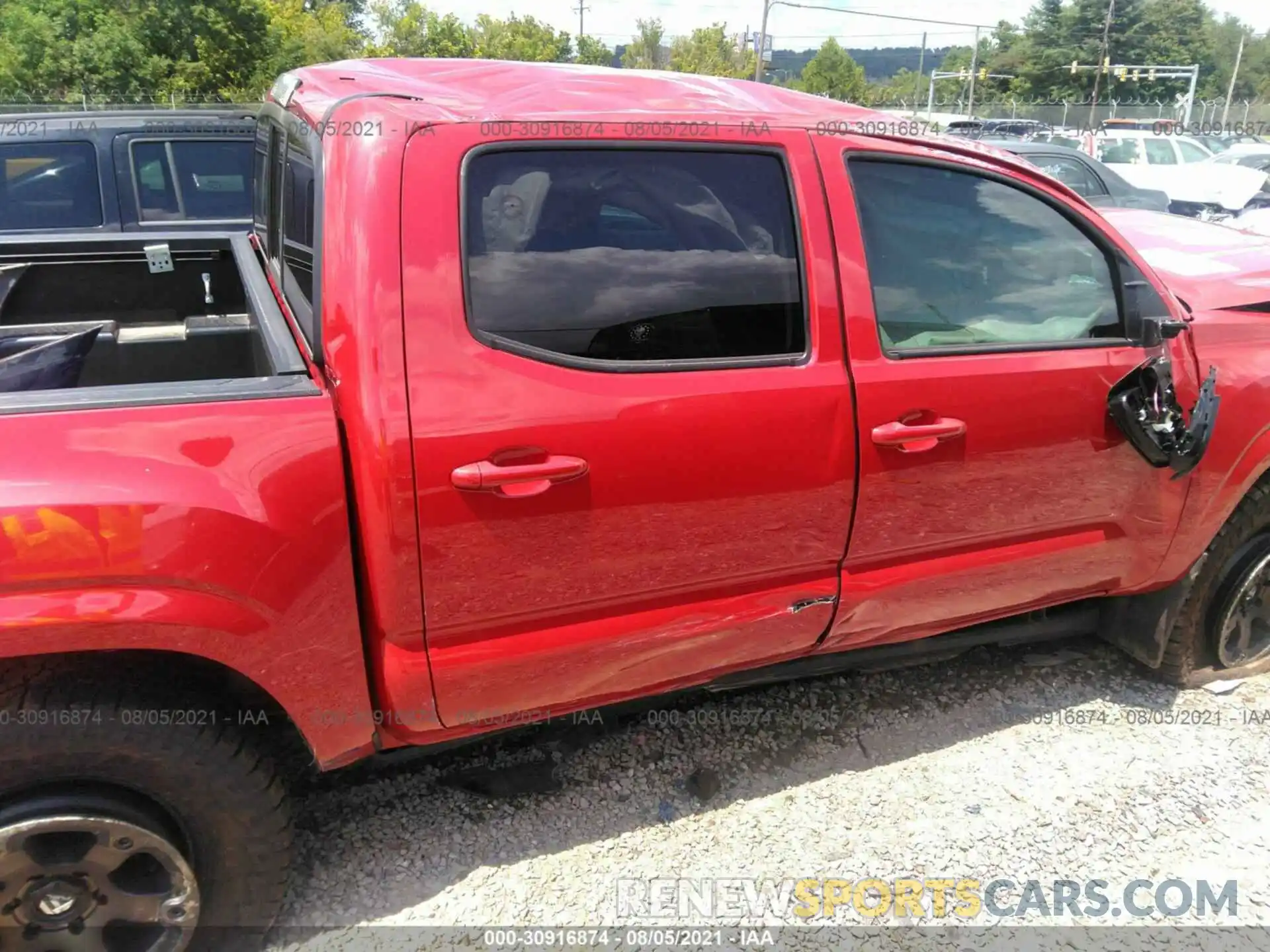 6 Photograph of a damaged car 5TFCZ5AN9MX254149 TOYOTA TACOMA 4WD 2021