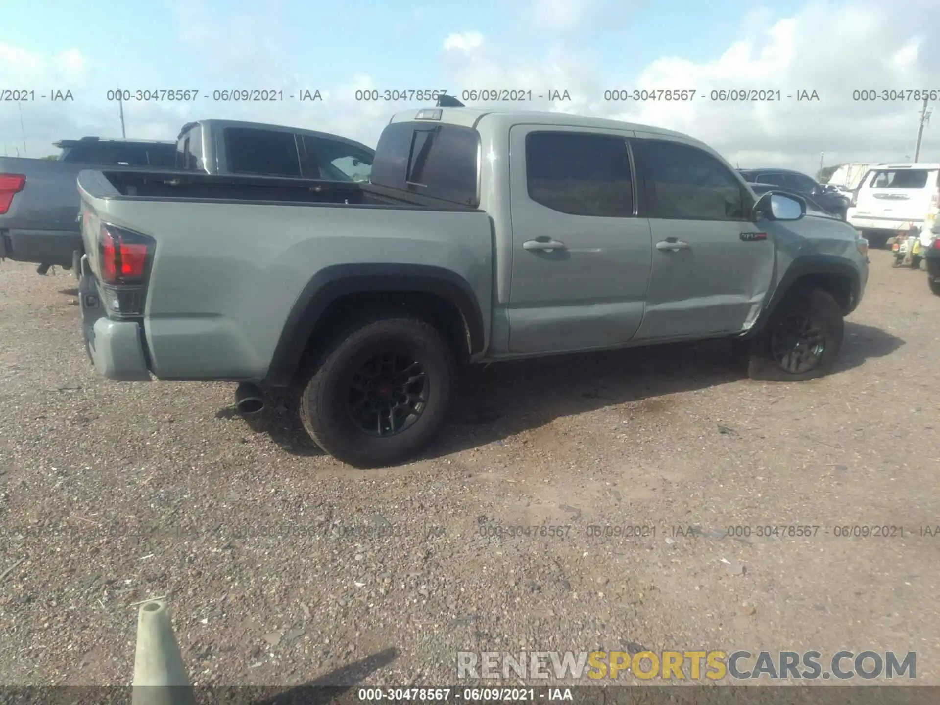 4 Фотография поврежденного автомобиля 5TFCZ5AN9MX254703 TOYOTA TACOMA 4WD 2021