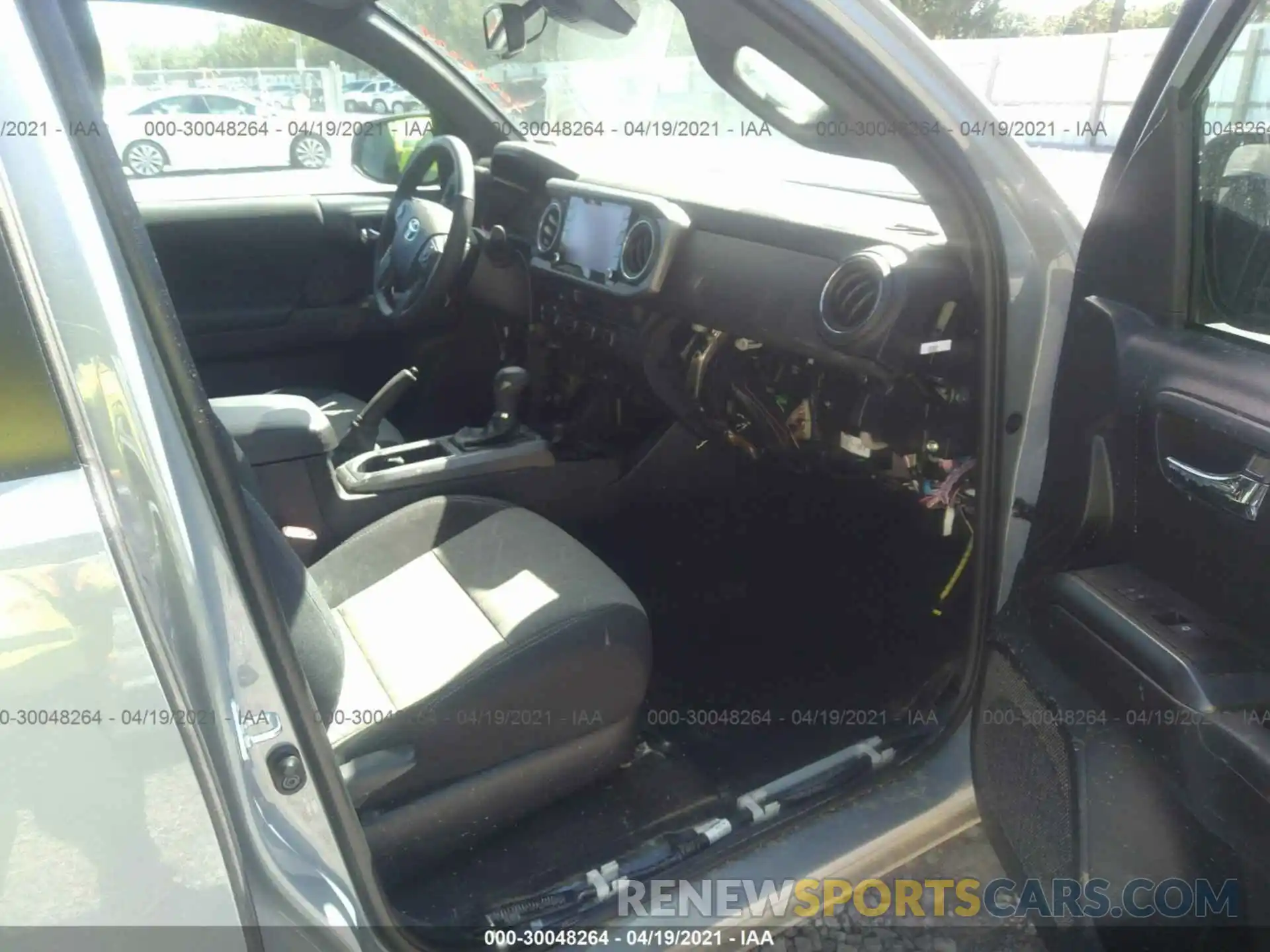 5 Photograph of a damaged car 5TFCZ5AN9MX255706 TOYOTA TACOMA 4WD 2021