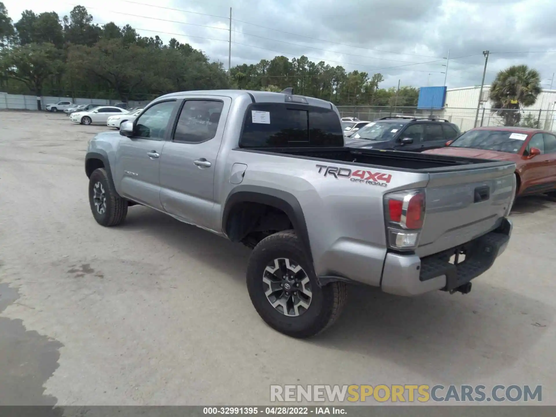 6 Фотография поврежденного автомобиля 5TFCZ5AN9MX263689 TOYOTA TACOMA 4WD 2021