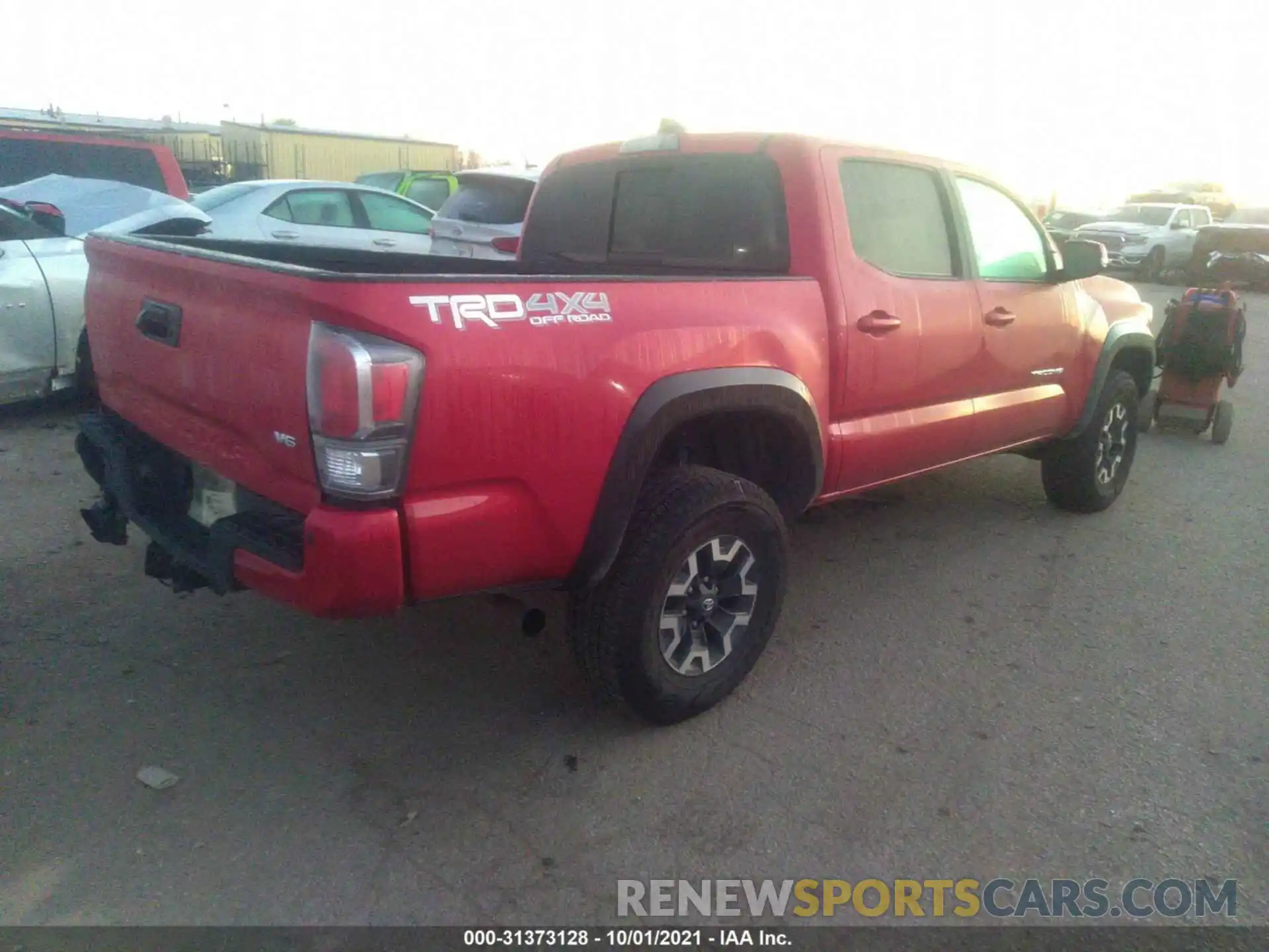 4 Фотография поврежденного автомобиля 5TFCZ5AN9MX265152 TOYOTA TACOMA 4WD 2021