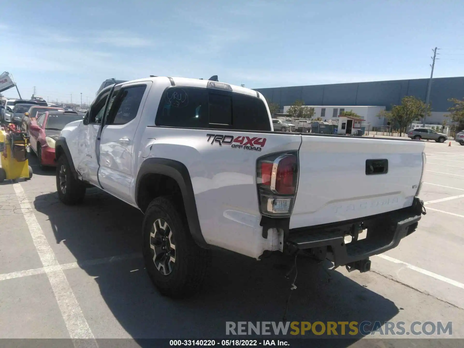 3 Photograph of a damaged car 5TFCZ5AN9MX269007 TOYOTA TACOMA 4WD 2021