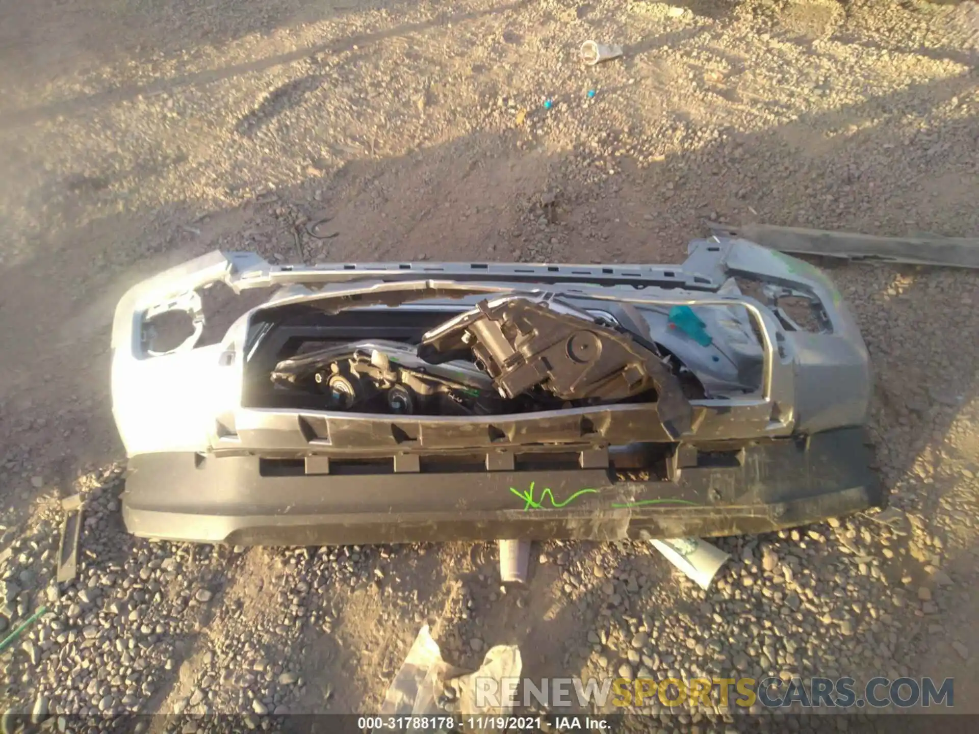 12 Photograph of a damaged car 5TFCZ5AN9MX280511 TOYOTA TACOMA 4WD 2021