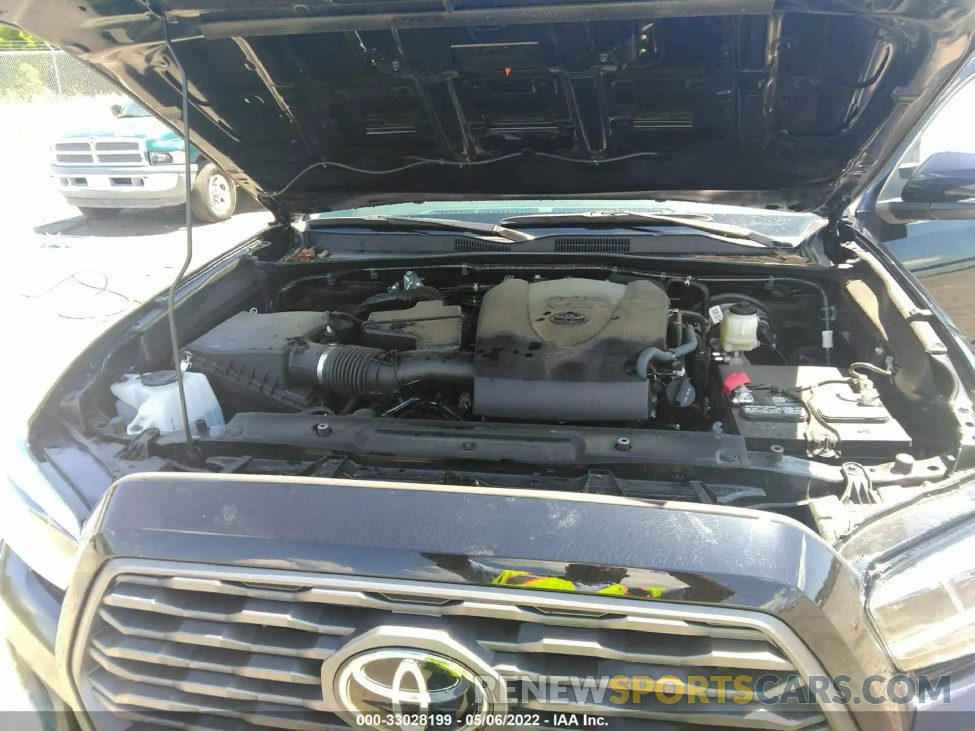 10 Photograph of a damaged car 5TFCZ5ANXMX247436 TOYOTA TACOMA 4WD 2021