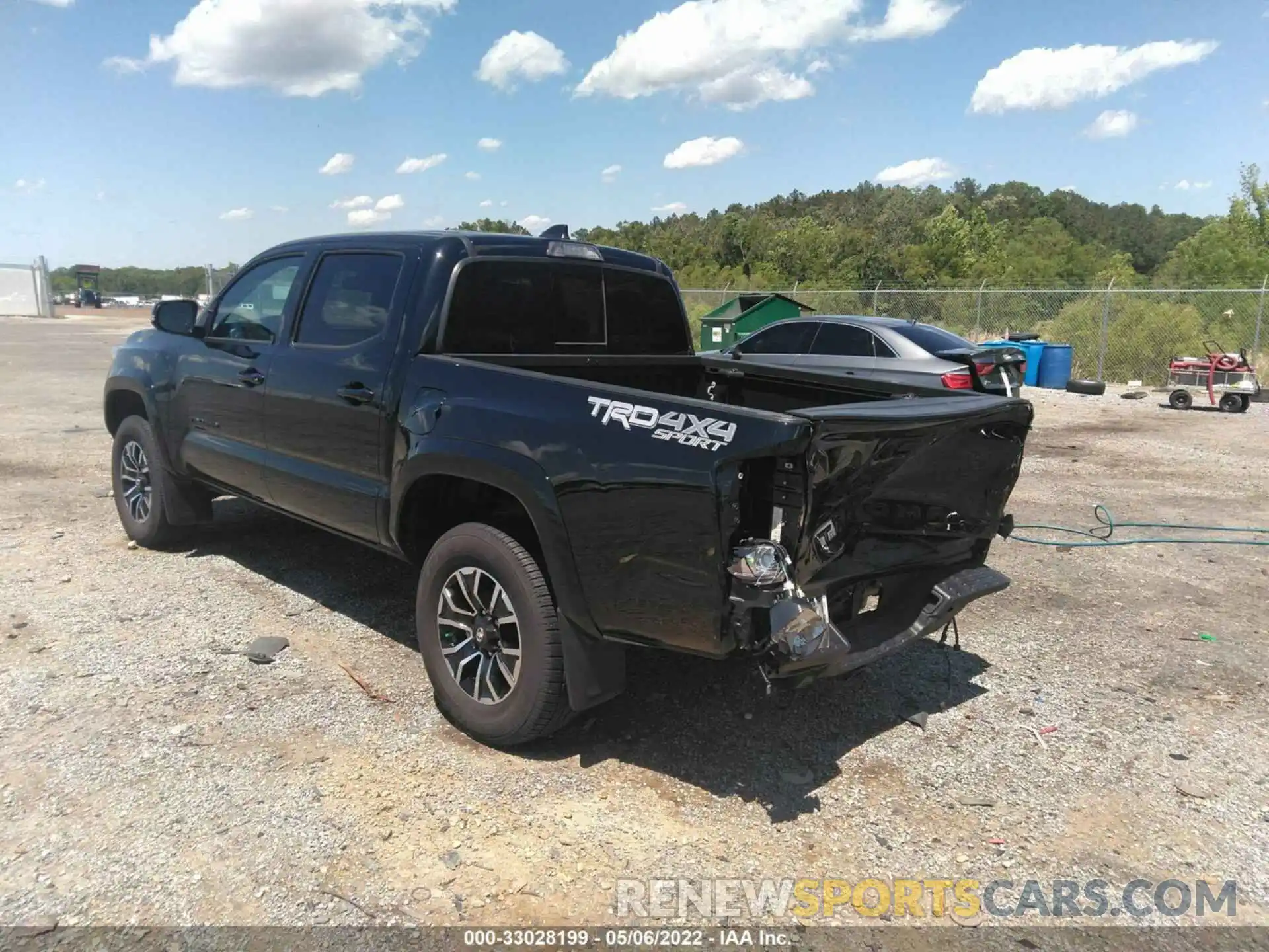 3 Фотография поврежденного автомобиля 5TFCZ5ANXMX247436 TOYOTA TACOMA 4WD 2021