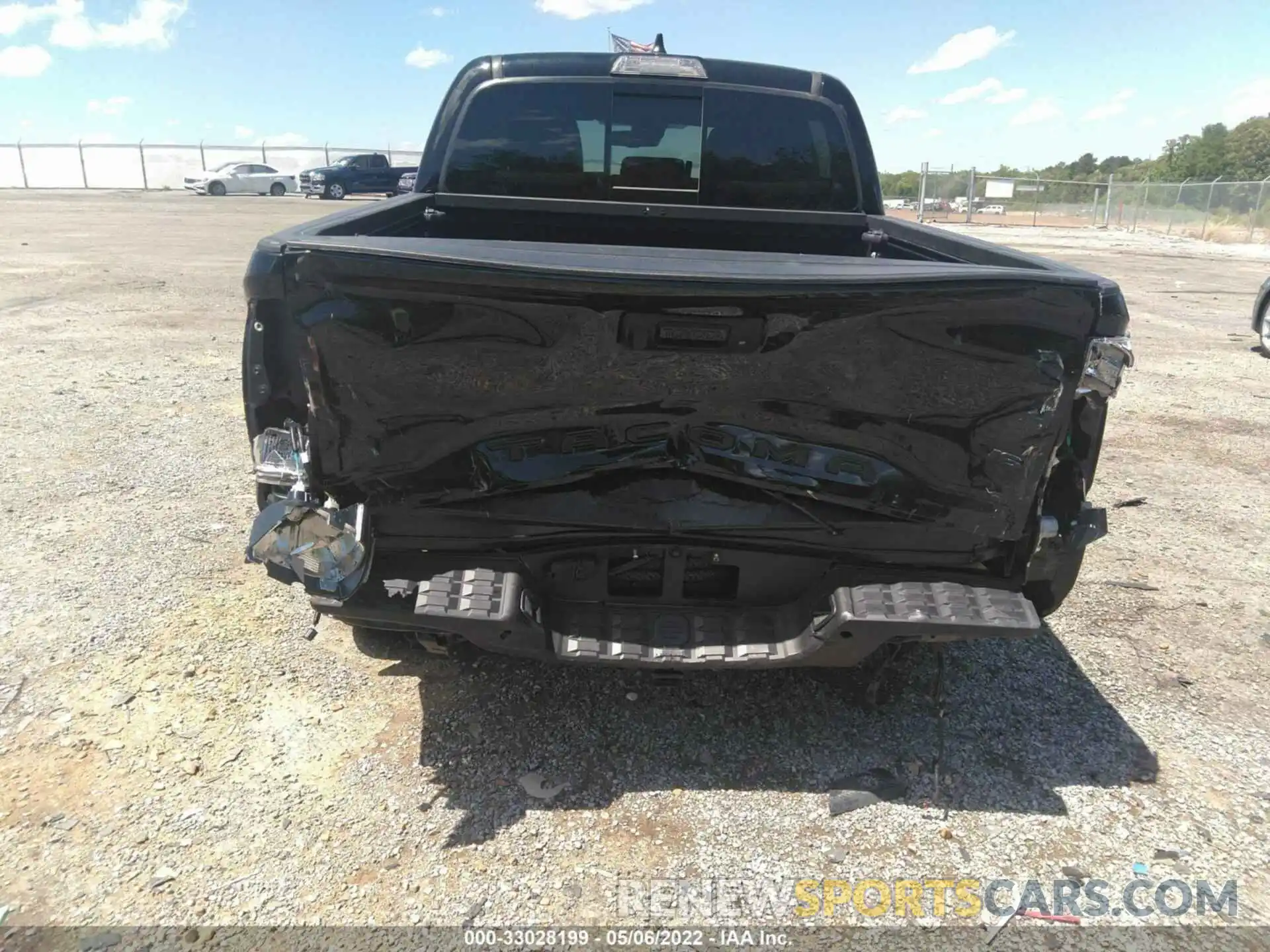 6 Фотография поврежденного автомобиля 5TFCZ5ANXMX247436 TOYOTA TACOMA 4WD 2021