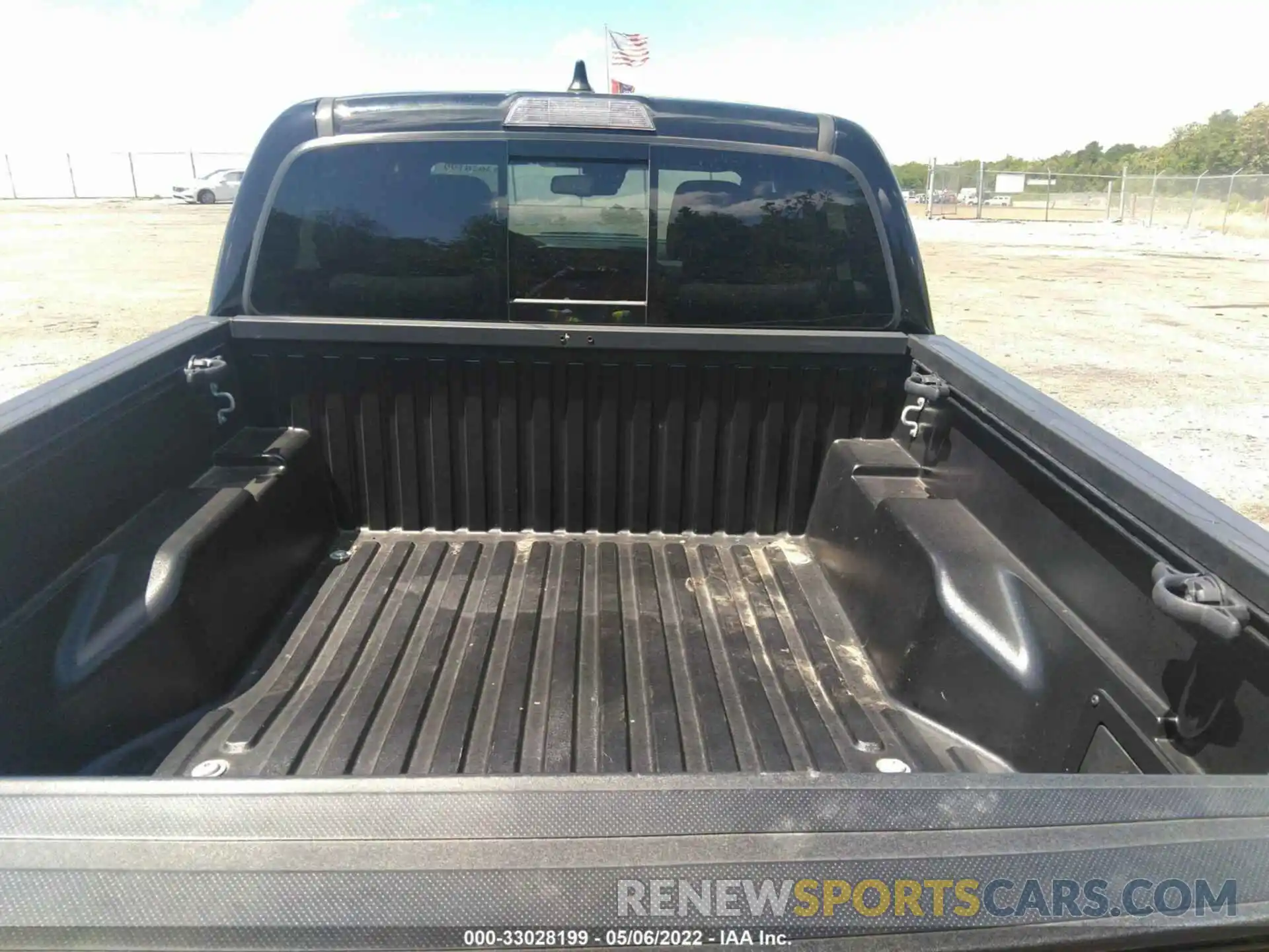 8 Photograph of a damaged car 5TFCZ5ANXMX247436 TOYOTA TACOMA 4WD 2021