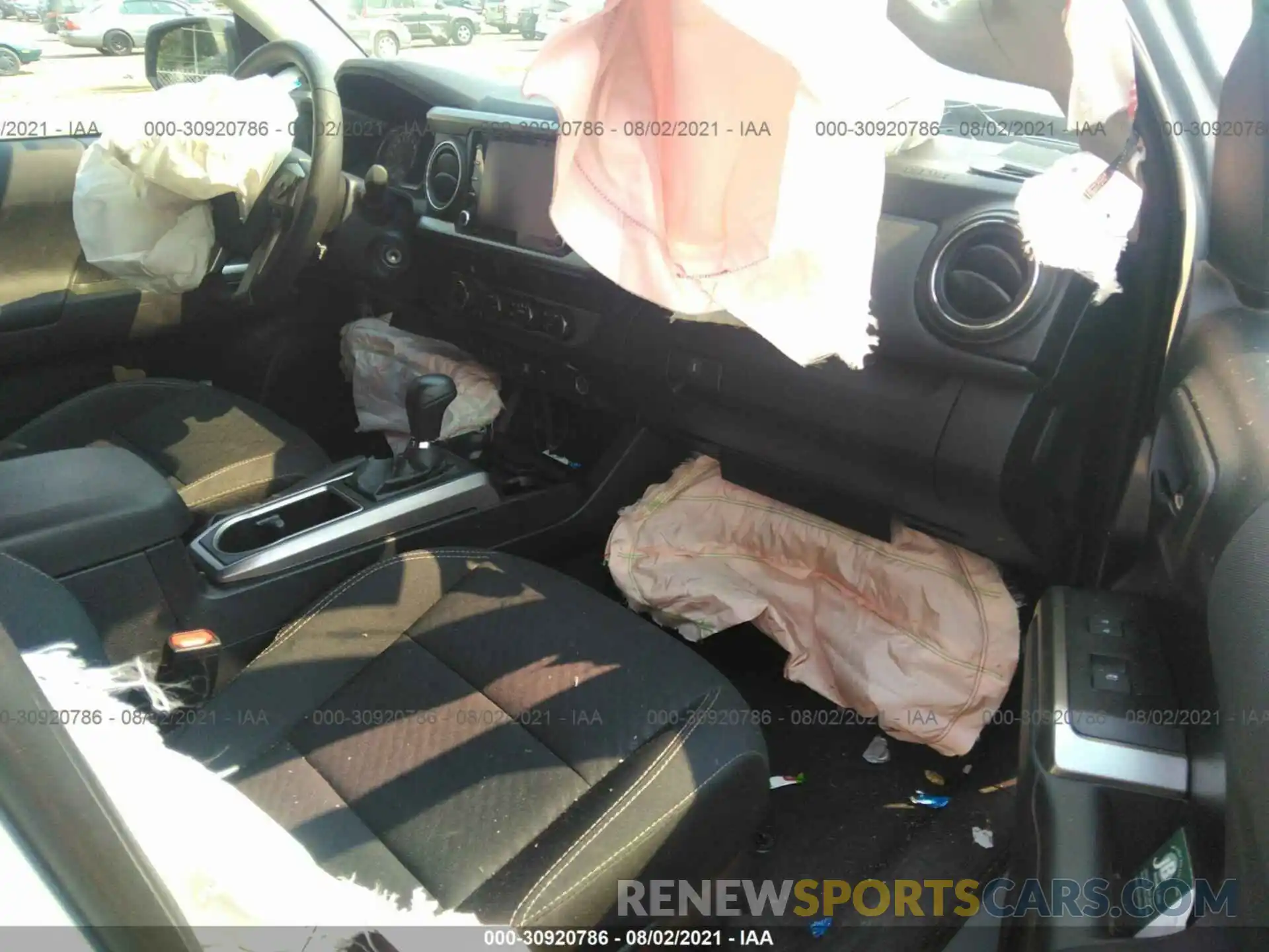 5 Photograph of a damaged car 5TFCZ5ANXMX248523 TOYOTA TACOMA 4WD 2021