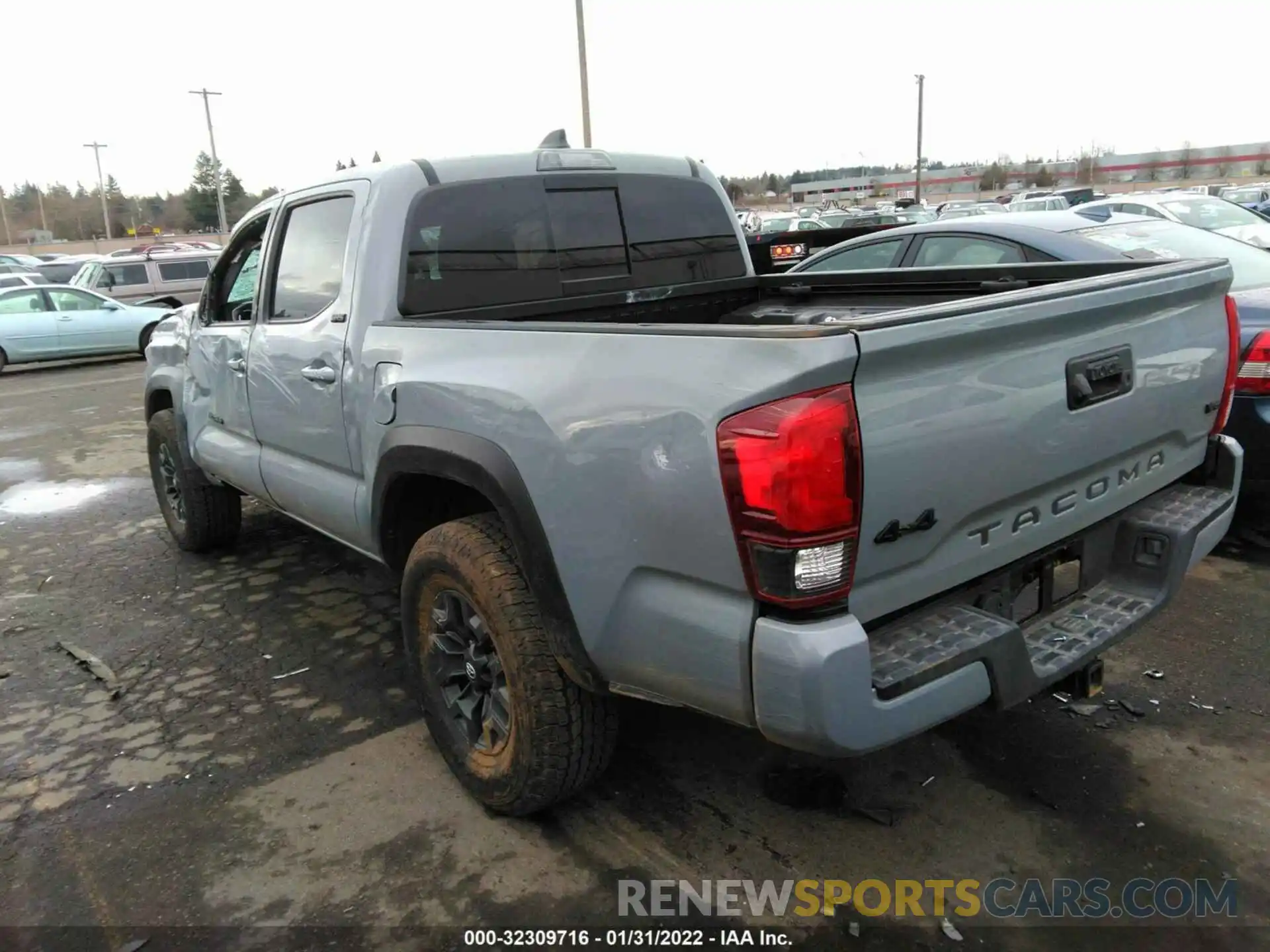 3 Фотография поврежденного автомобиля 5TFCZ5ANXMX255097 TOYOTA TACOMA 4WD 2021