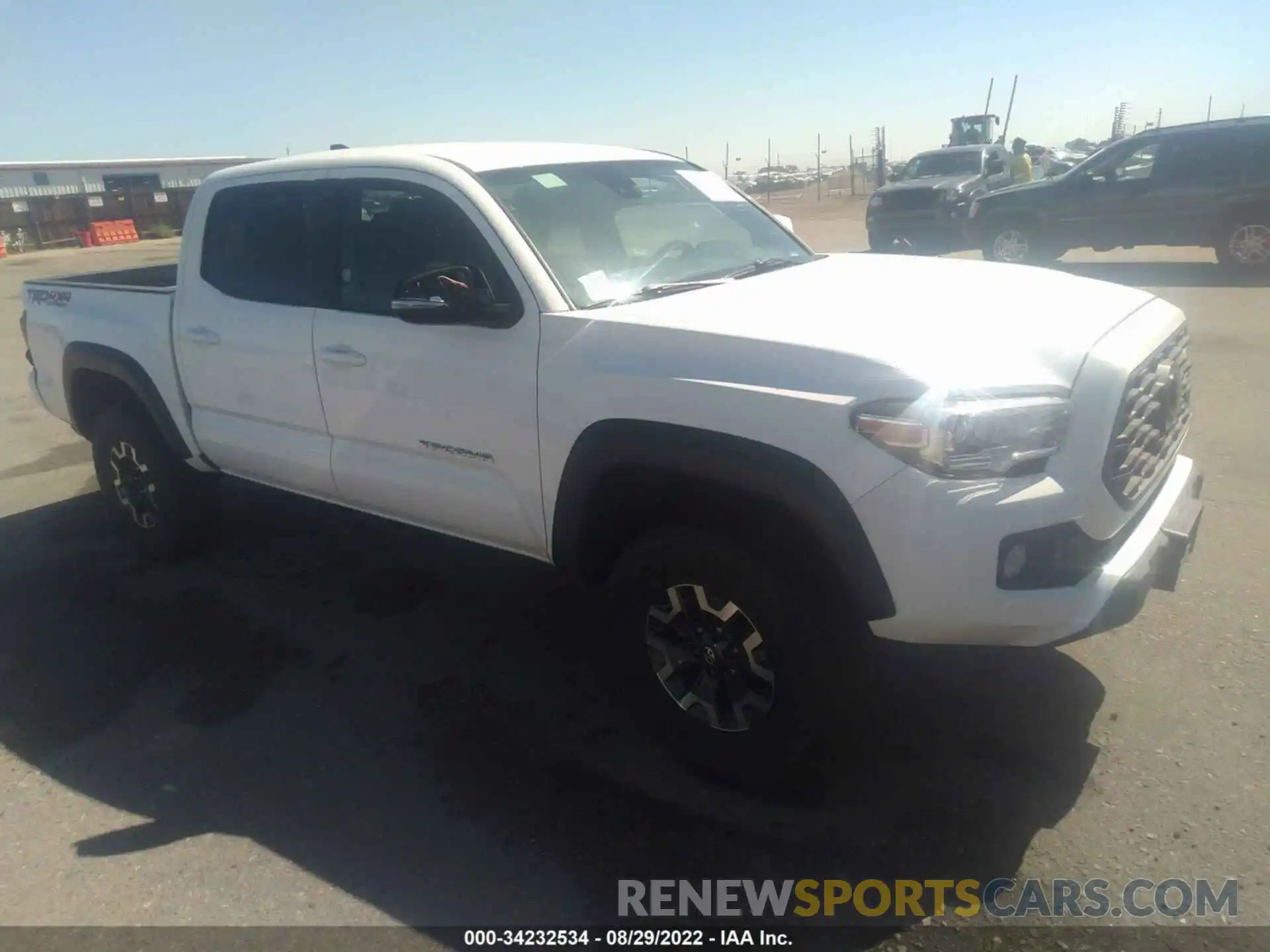 1 Фотография поврежденного автомобиля 5TFCZ5ANXMX265662 TOYOTA TACOMA 4WD 2021