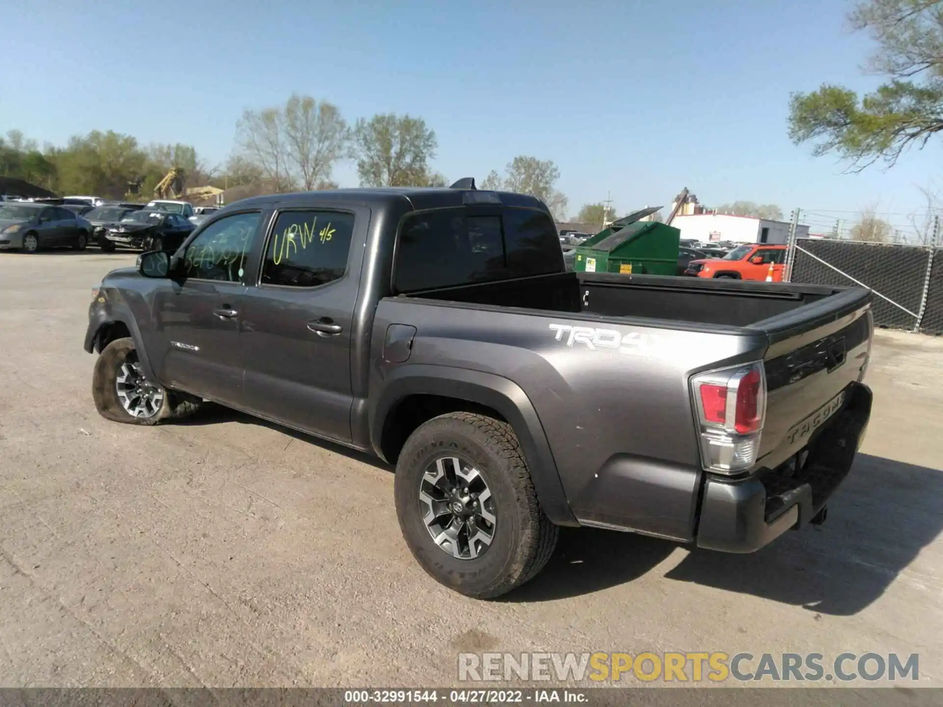 3 Photograph of a damaged car 5TFCZ5ANXMX265905 TOYOTA TACOMA 4WD 2021