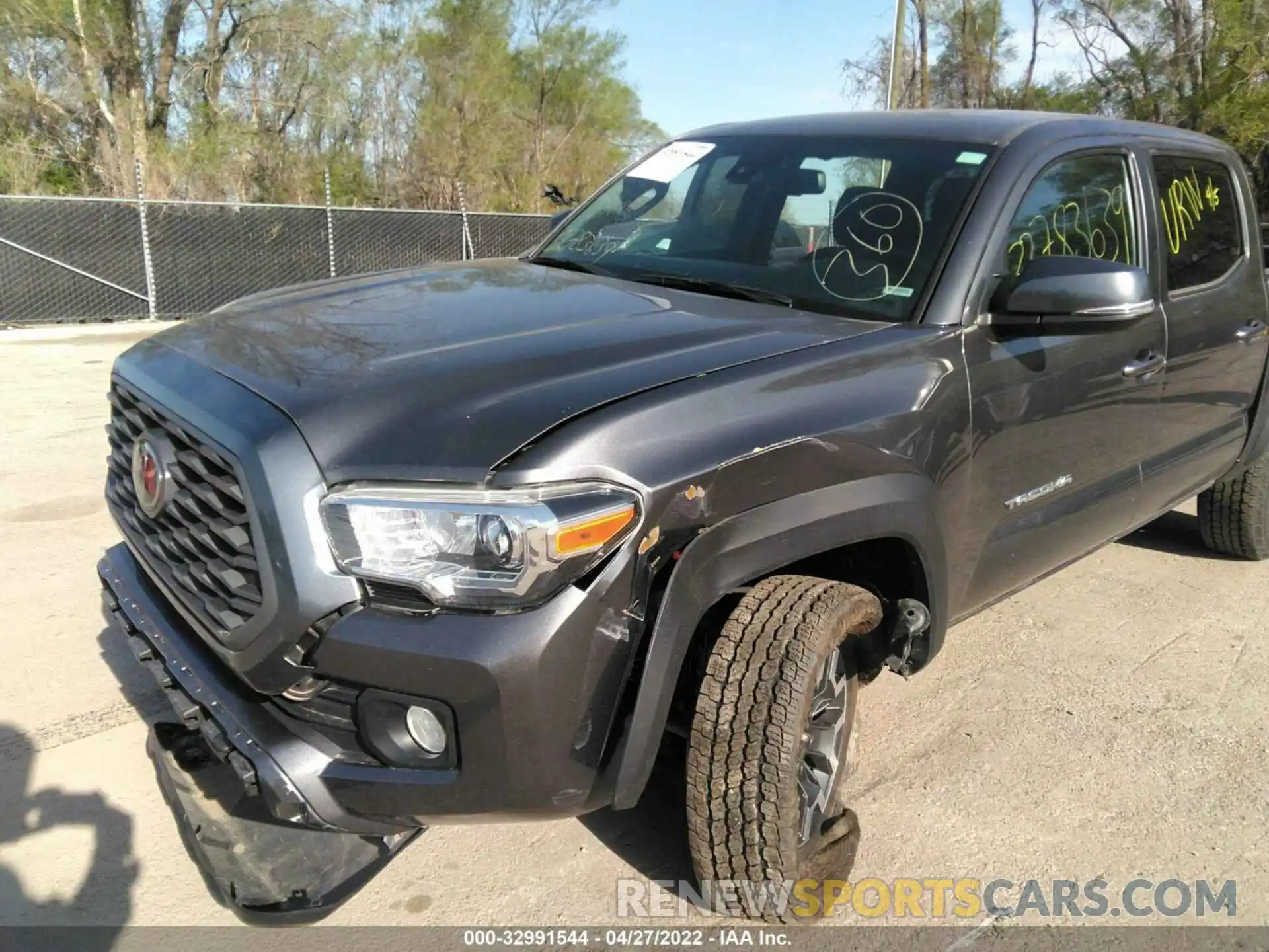 6 Фотография поврежденного автомобиля 5TFCZ5ANXMX265905 TOYOTA TACOMA 4WD 2021