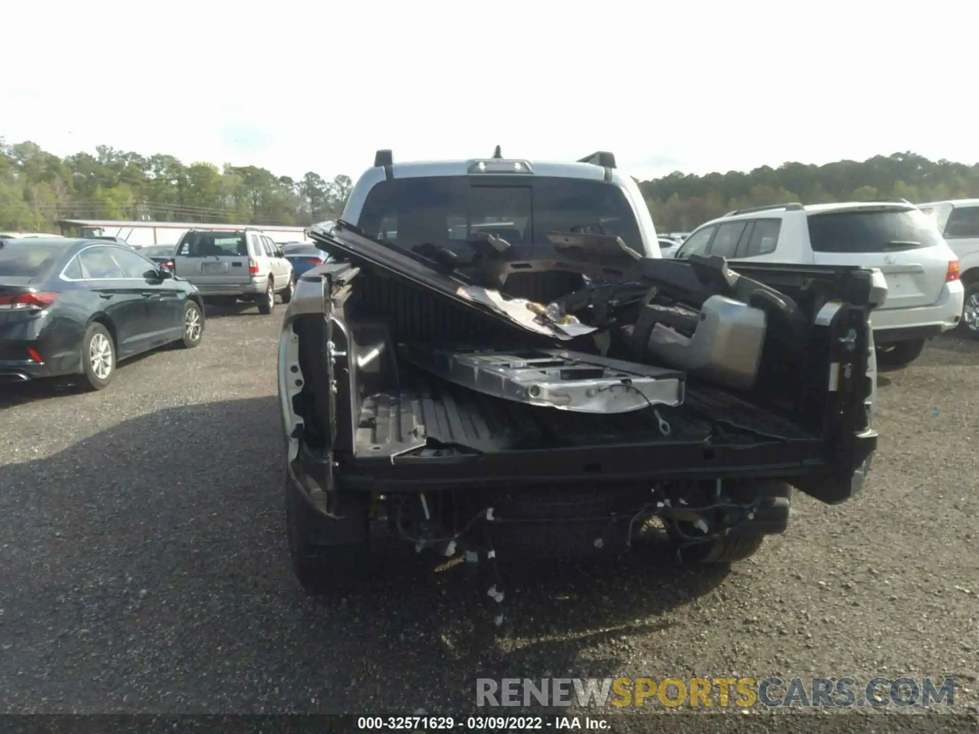 6 Photograph of a damaged car 5TFCZ5ANXMX266987 TOYOTA TACOMA 4WD 2021