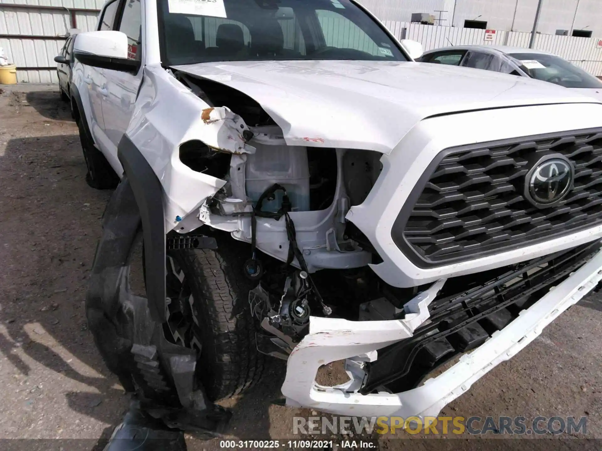 6 Photograph of a damaged car 5TFCZ5ANXMX268786 TOYOTA TACOMA 4WD 2021