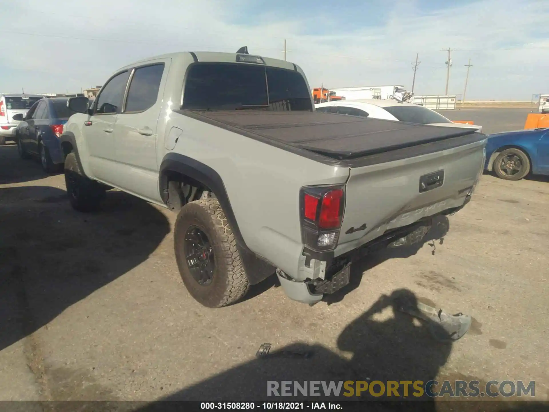 6 Фотография поврежденного автомобиля 5TFCZ5ANXMX269341 TOYOTA TACOMA 4WD 2021