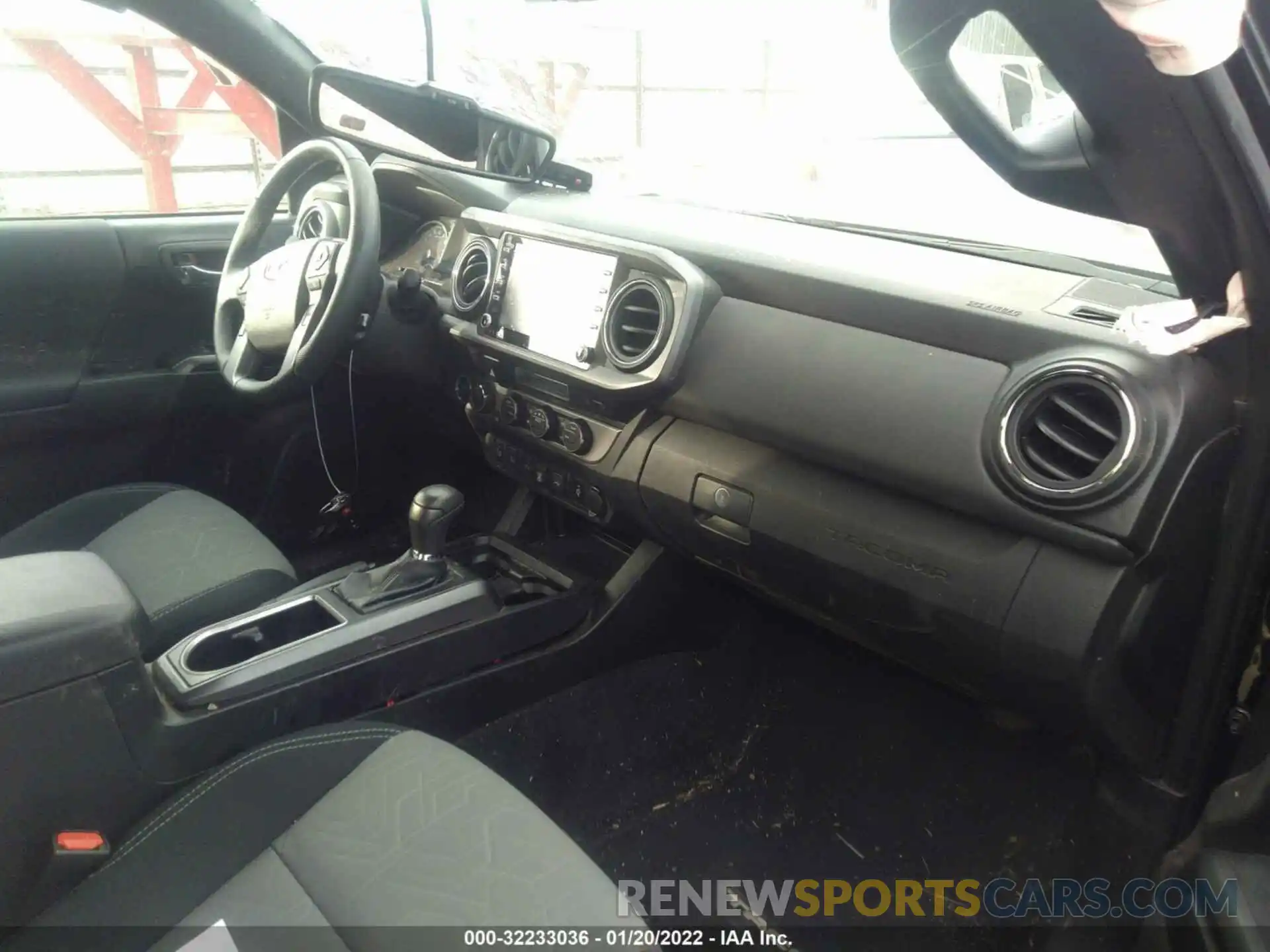 5 Photograph of a damaged car 5TFCZ5ANXMX274846 TOYOTA TACOMA 4WD 2021