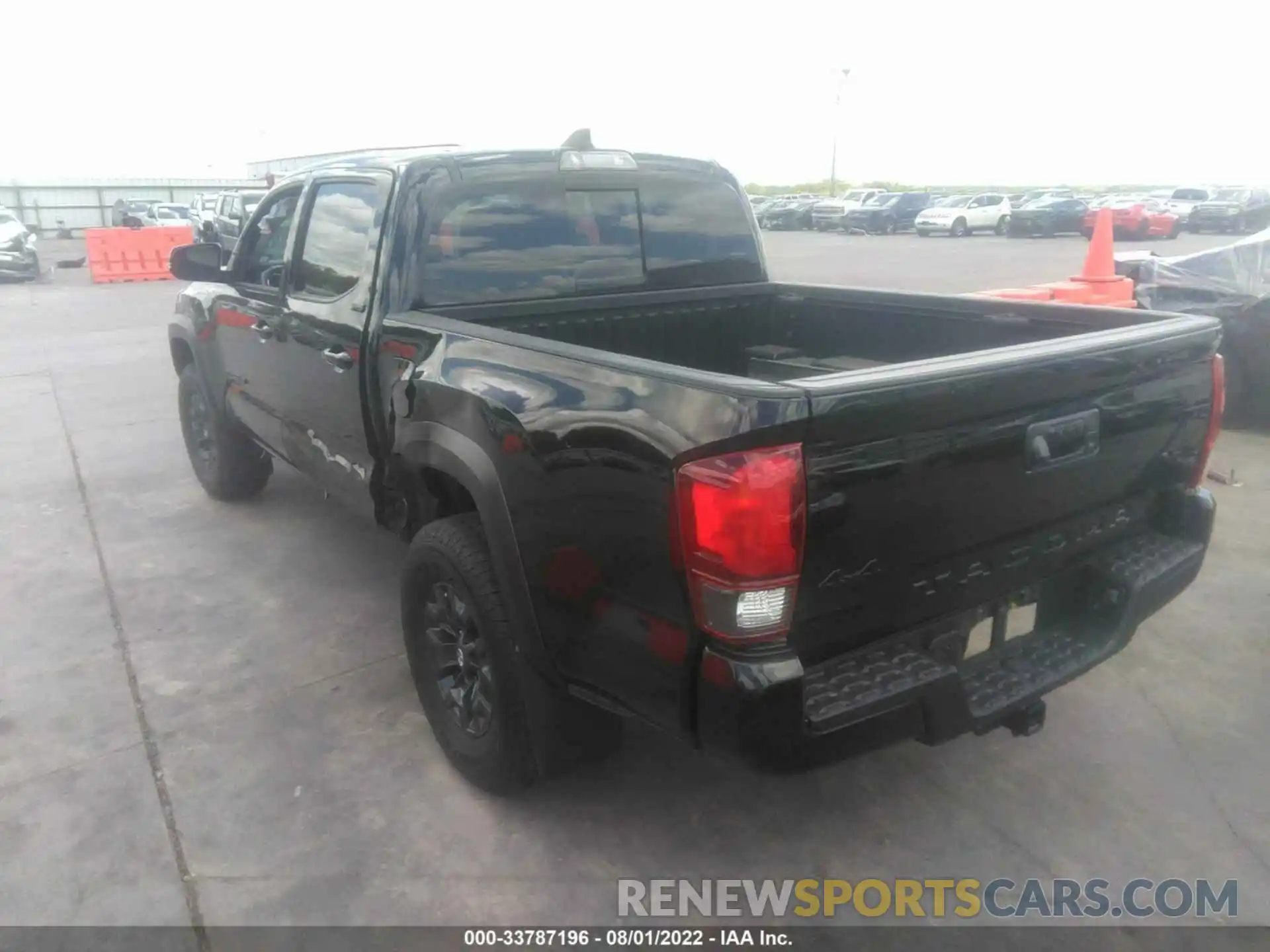 3 Photograph of a damaged car 5TFCZ5ANXMX278542 TOYOTA TACOMA 4WD 2021