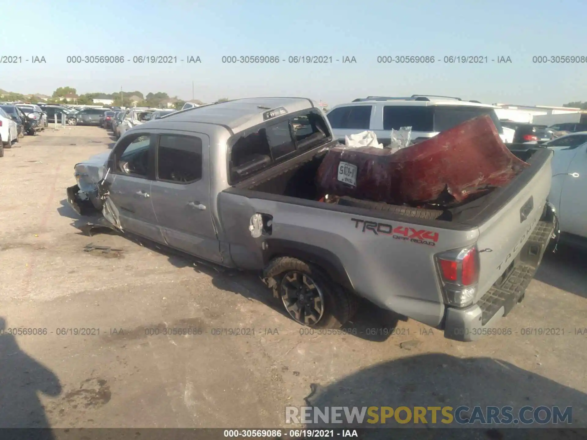 3 Photograph of a damaged car 5TFDZ5BN1MX061822 TOYOTA TACOMA 4WD 2021