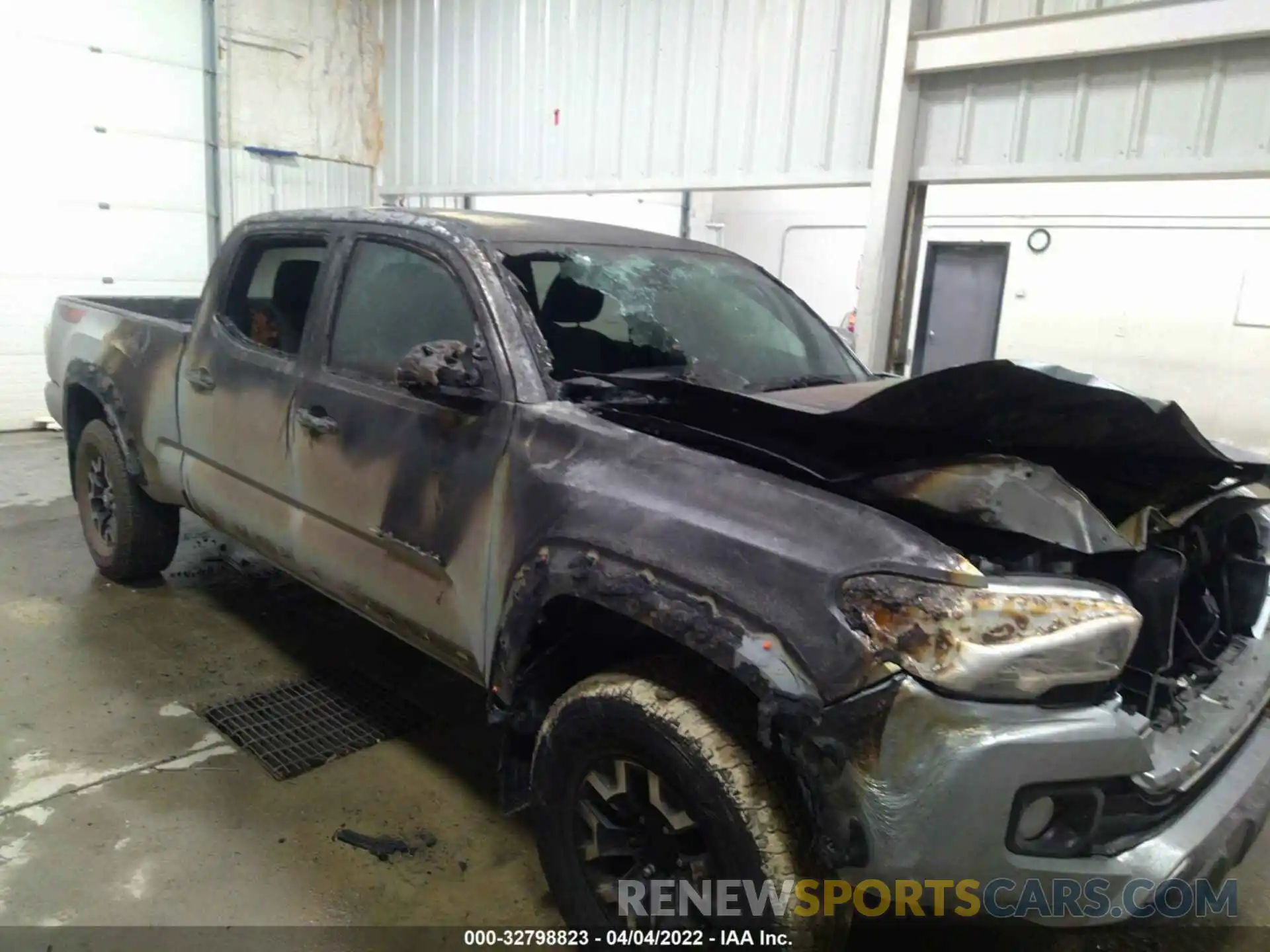 6 Photograph of a damaged car 5TFDZ5BN7MX066104 TOYOTA TACOMA 4WD 2021