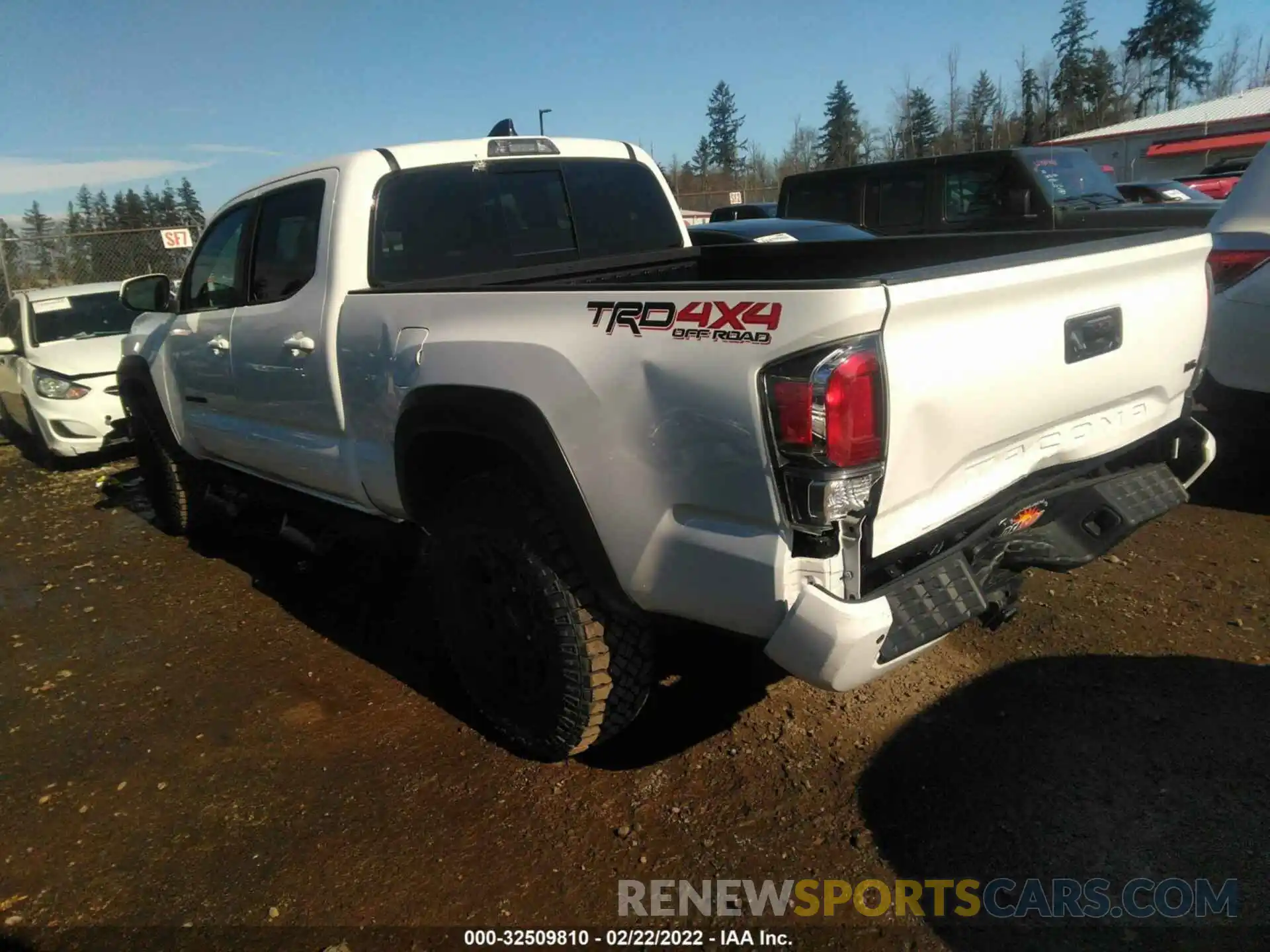 3 Photograph of a damaged car 5TFDZ5BNXMX063276 TOYOTA TACOMA 4WD 2021