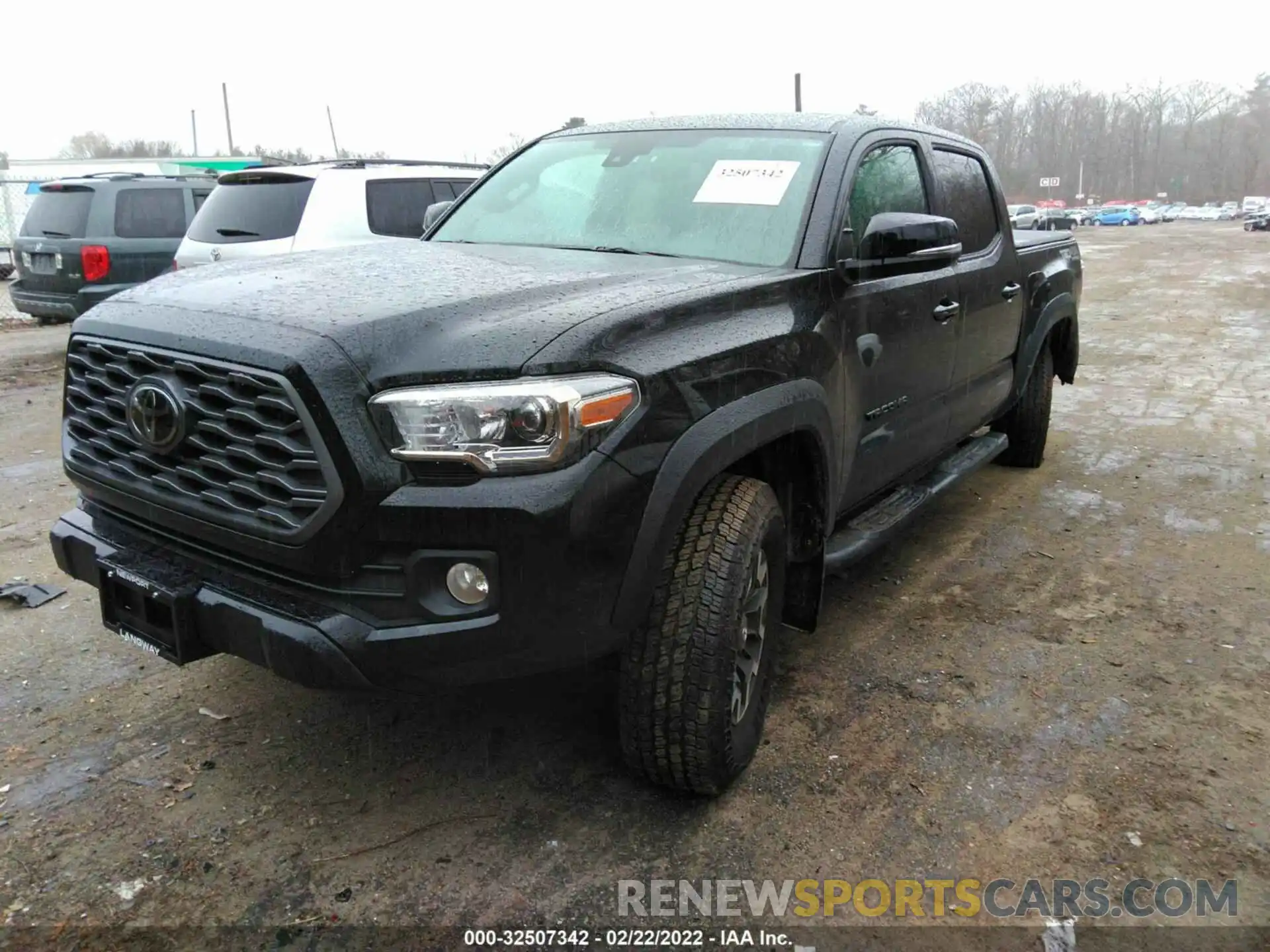 2 Photograph of a damaged car 3TMCZ5AN0NM465859 TOYOTA TACOMA 4WD 2022