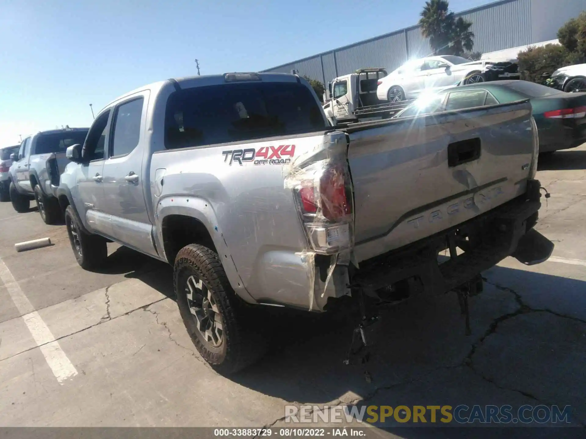 3 Photograph of a damaged car 3TMCZ5AN0NM475601 TOYOTA TACOMA 4WD 2022