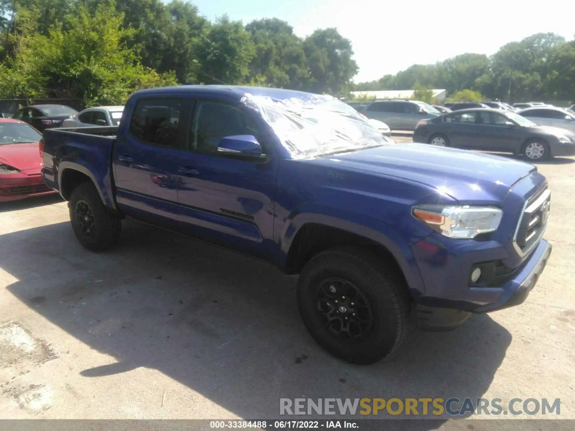 1 Photograph of a damaged car 3TMCZ5AN0NM482791 TOYOTA TACOMA 4WD 2022