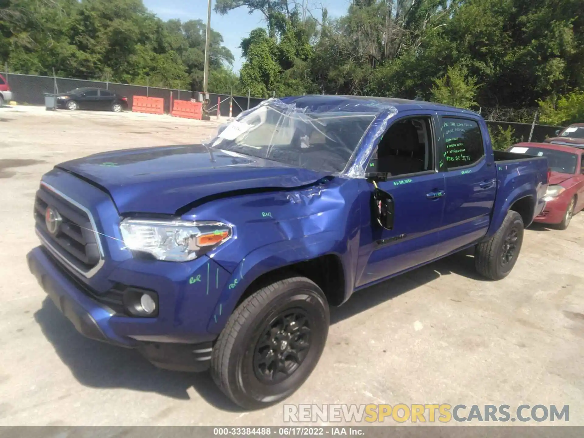 2 Photograph of a damaged car 3TMCZ5AN0NM482791 TOYOTA TACOMA 4WD 2022