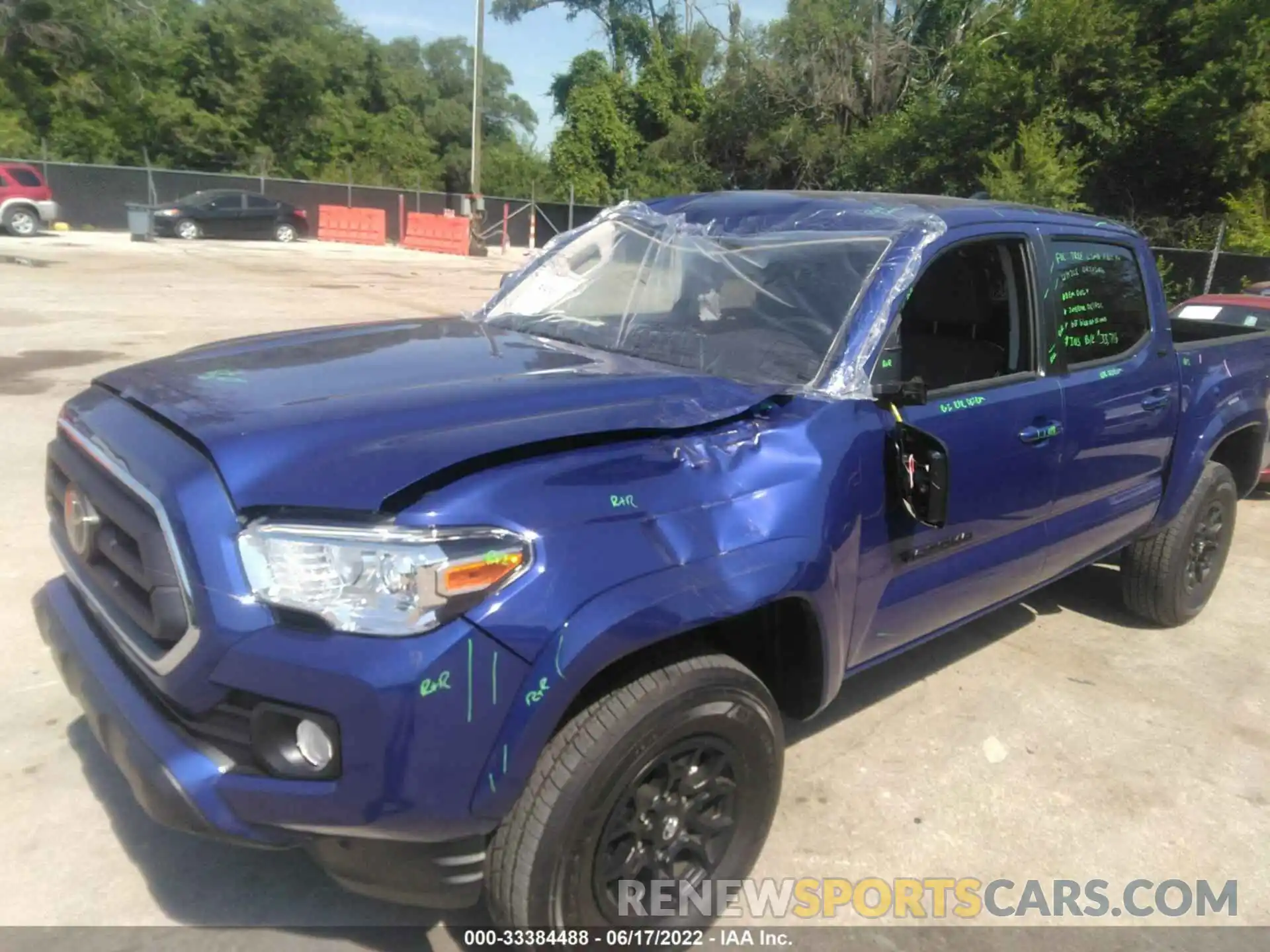 6 Photograph of a damaged car 3TMCZ5AN0NM482791 TOYOTA TACOMA 4WD 2022