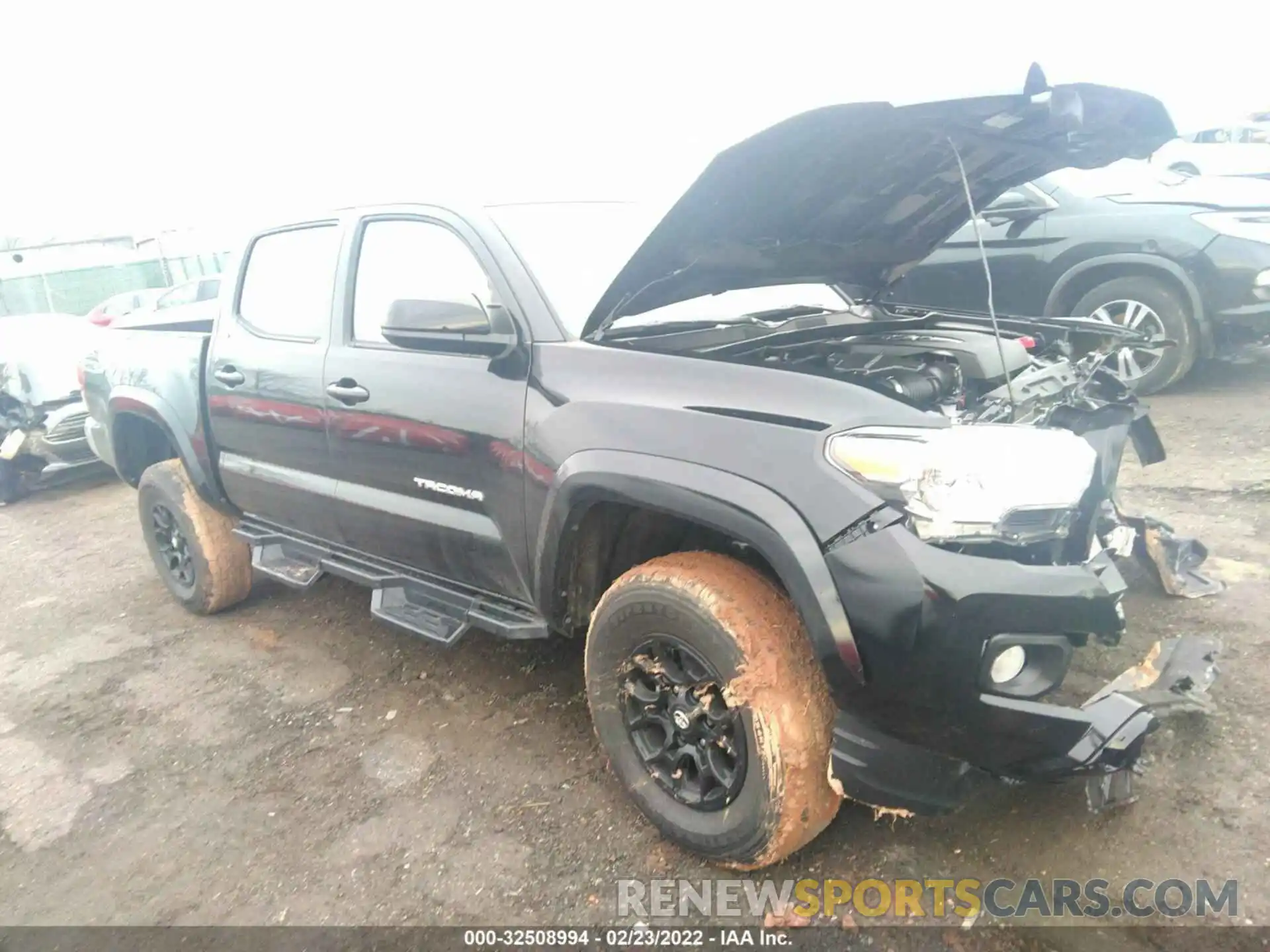 1 Photograph of a damaged car 3TMCZ5AN1NM455521 TOYOTA TACOMA 4WD 2022