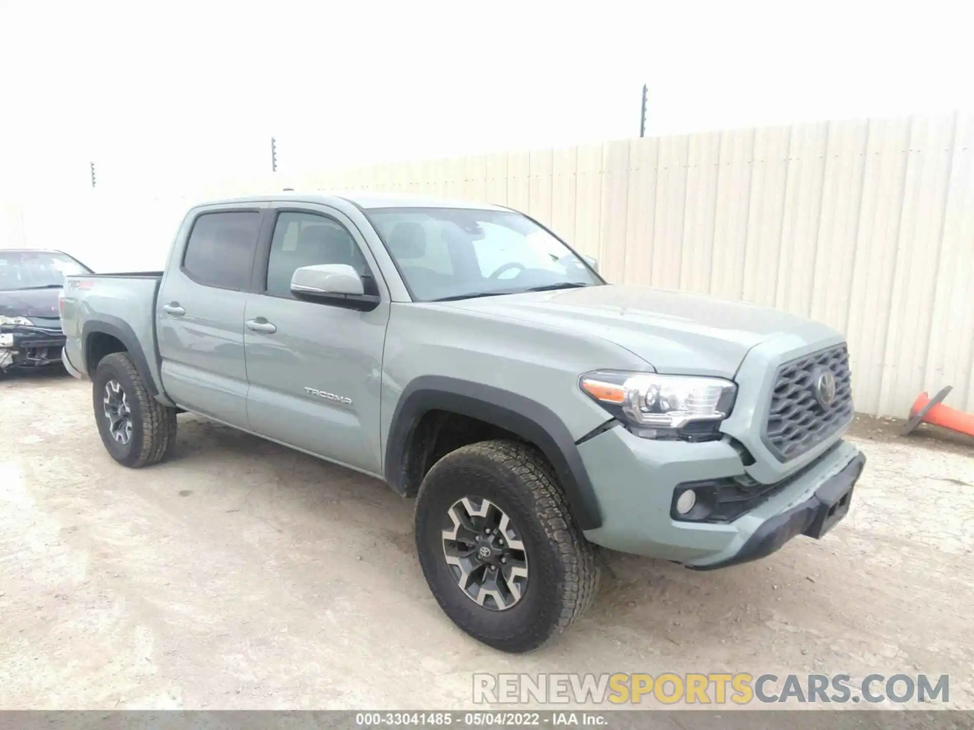 1 Photograph of a damaged car 3TMCZ5AN1NM467071 TOYOTA TACOMA 4WD 2022