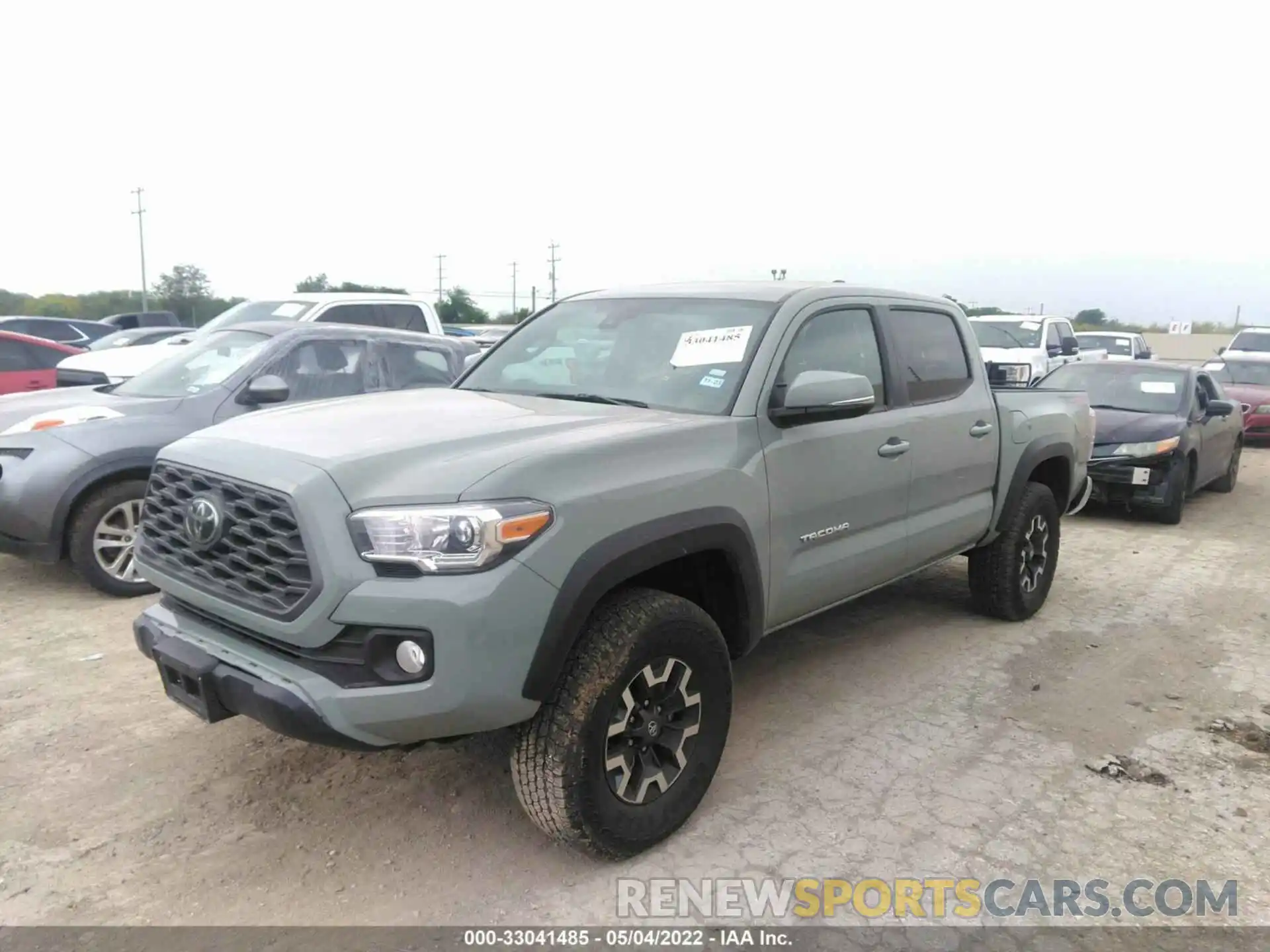 2 Photograph of a damaged car 3TMCZ5AN1NM467071 TOYOTA TACOMA 4WD 2022