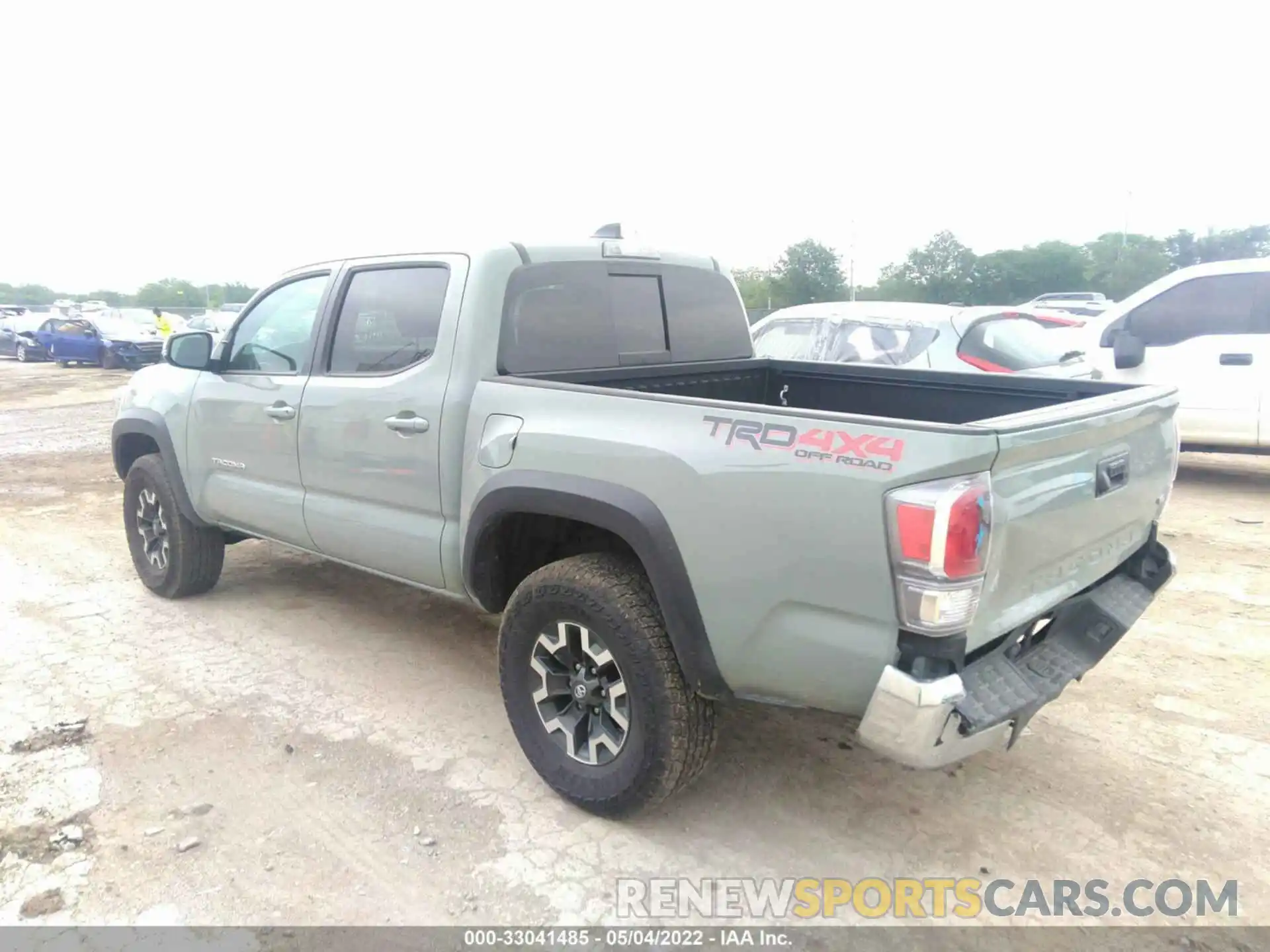 3 Photograph of a damaged car 3TMCZ5AN1NM467071 TOYOTA TACOMA 4WD 2022