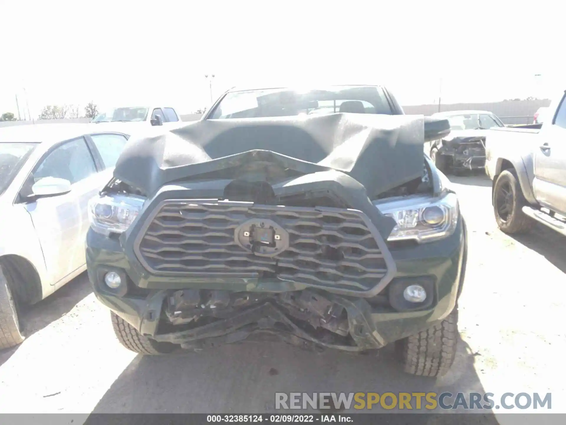 6 Фотография поврежденного автомобиля 3TMCZ5AN1NM467328 TOYOTA TACOMA 4WD 2022