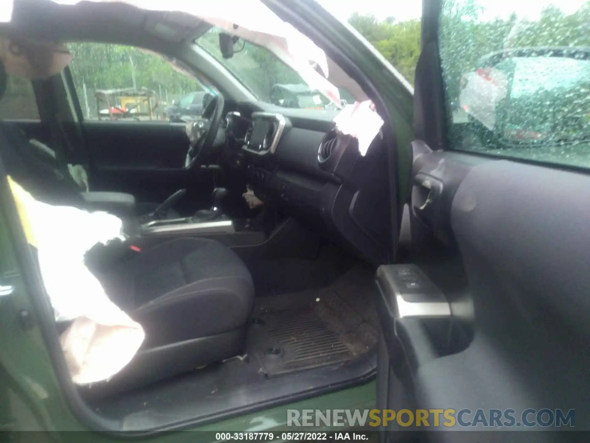 5 Photograph of a damaged car 3TMCZ5AN1NM477275 TOYOTA TACOMA 4WD 2022