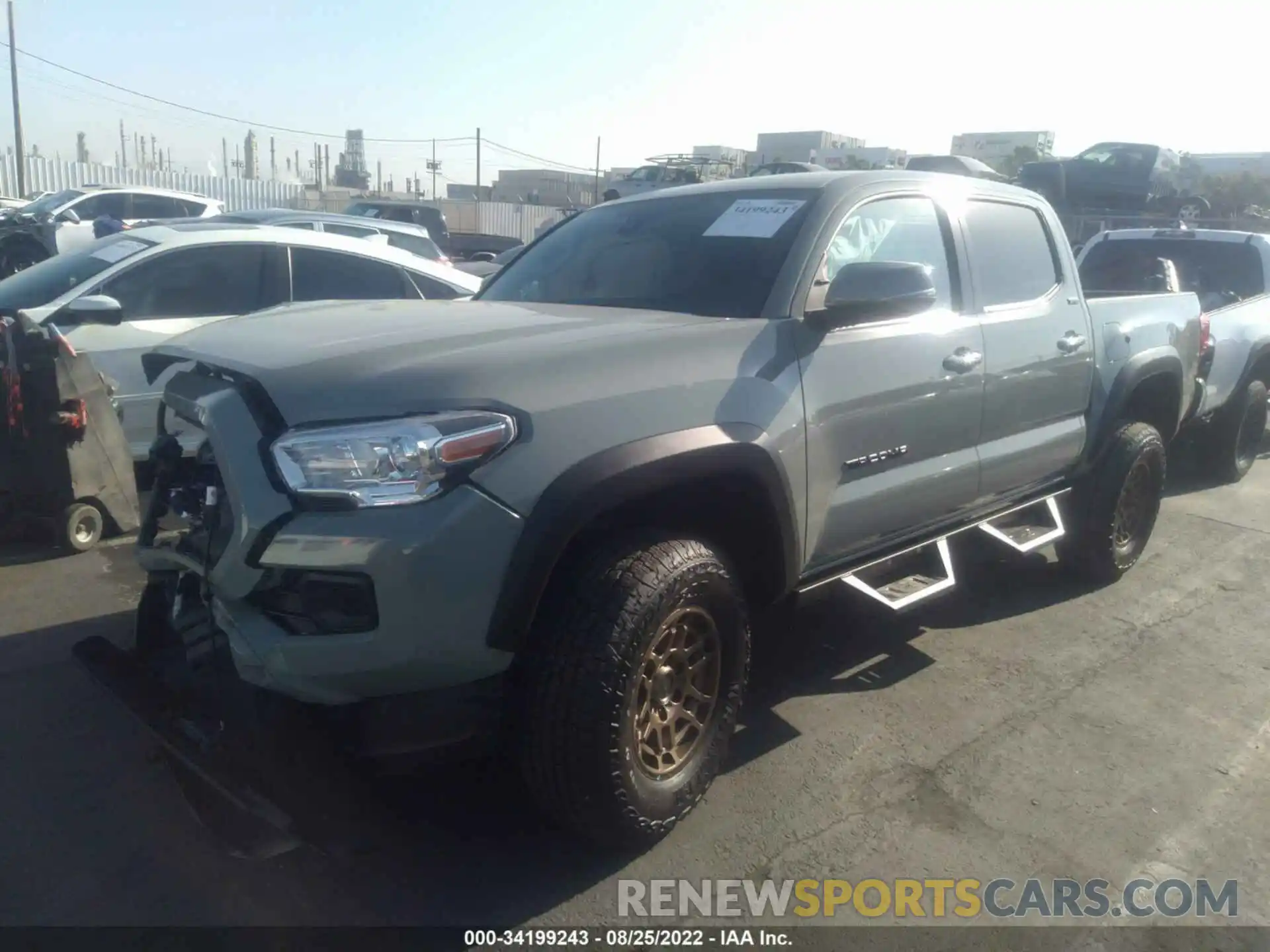 2 Photograph of a damaged car 3TMCZ5AN1NM477776 TOYOTA TACOMA 4WD 2022