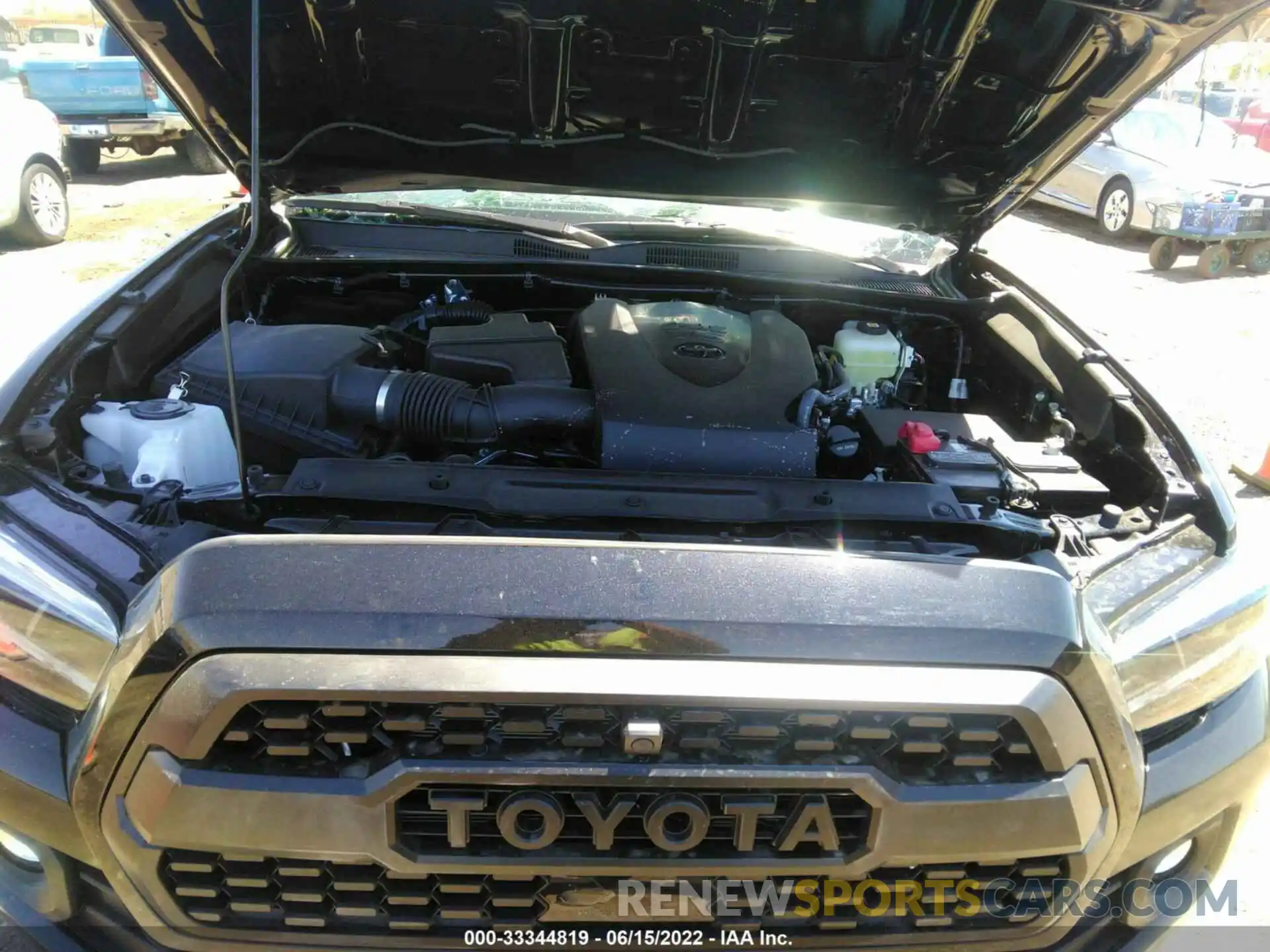 10 Photograph of a damaged car 3TMCZ5AN1NM485148 TOYOTA TACOMA 4WD 2022