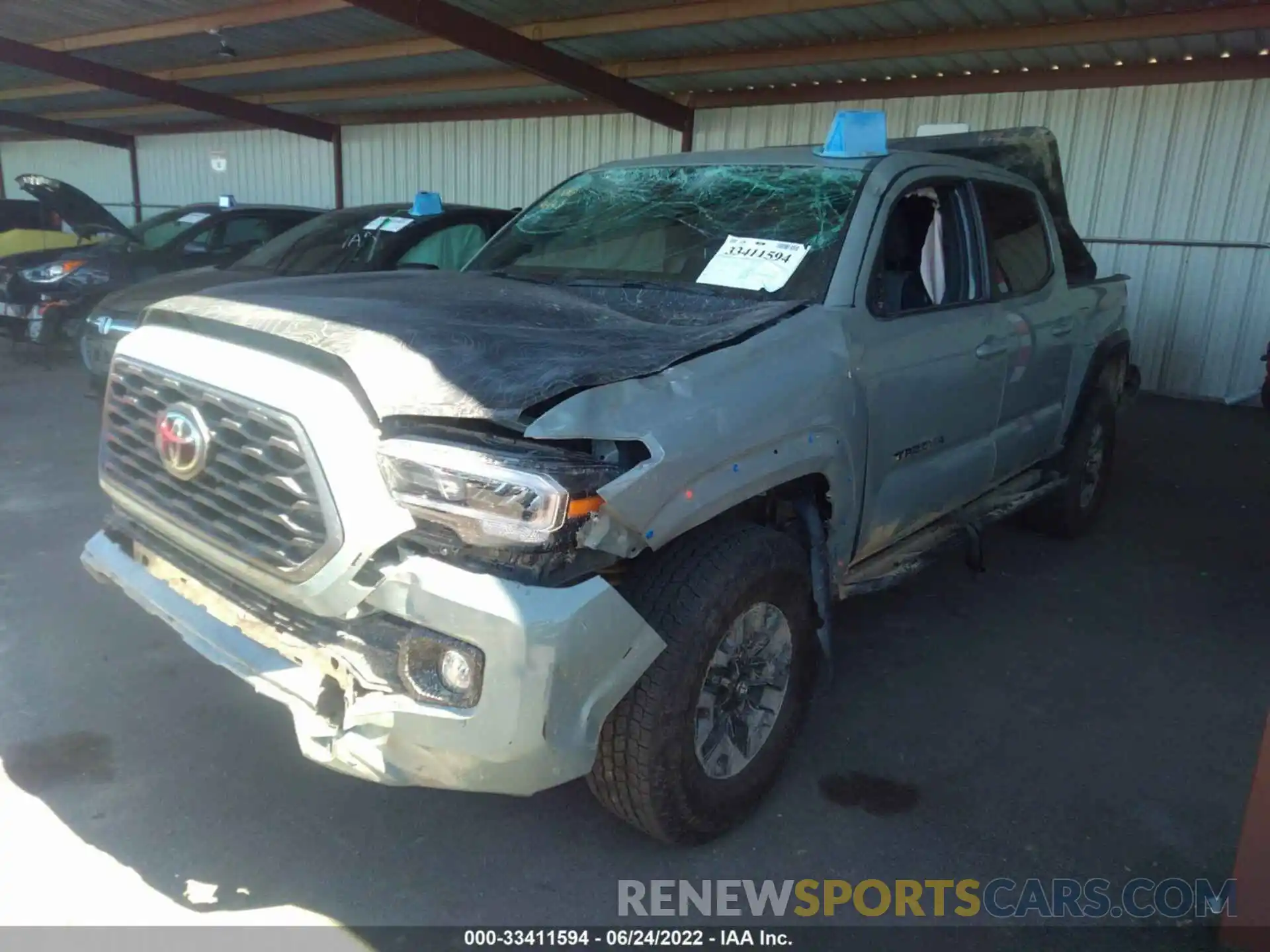 2 Photograph of a damaged car 3TMCZ5AN1NM486915 TOYOTA TACOMA 4WD 2022