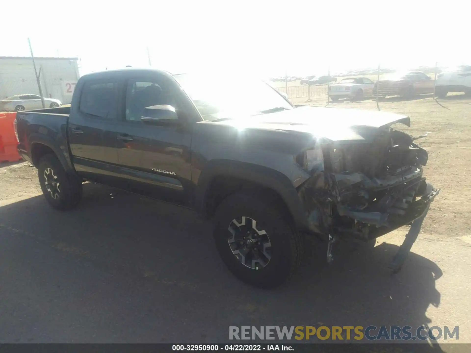 1 Photograph of a damaged car 3TMCZ5AN3NM477388 TOYOTA TACOMA 4WD 2022