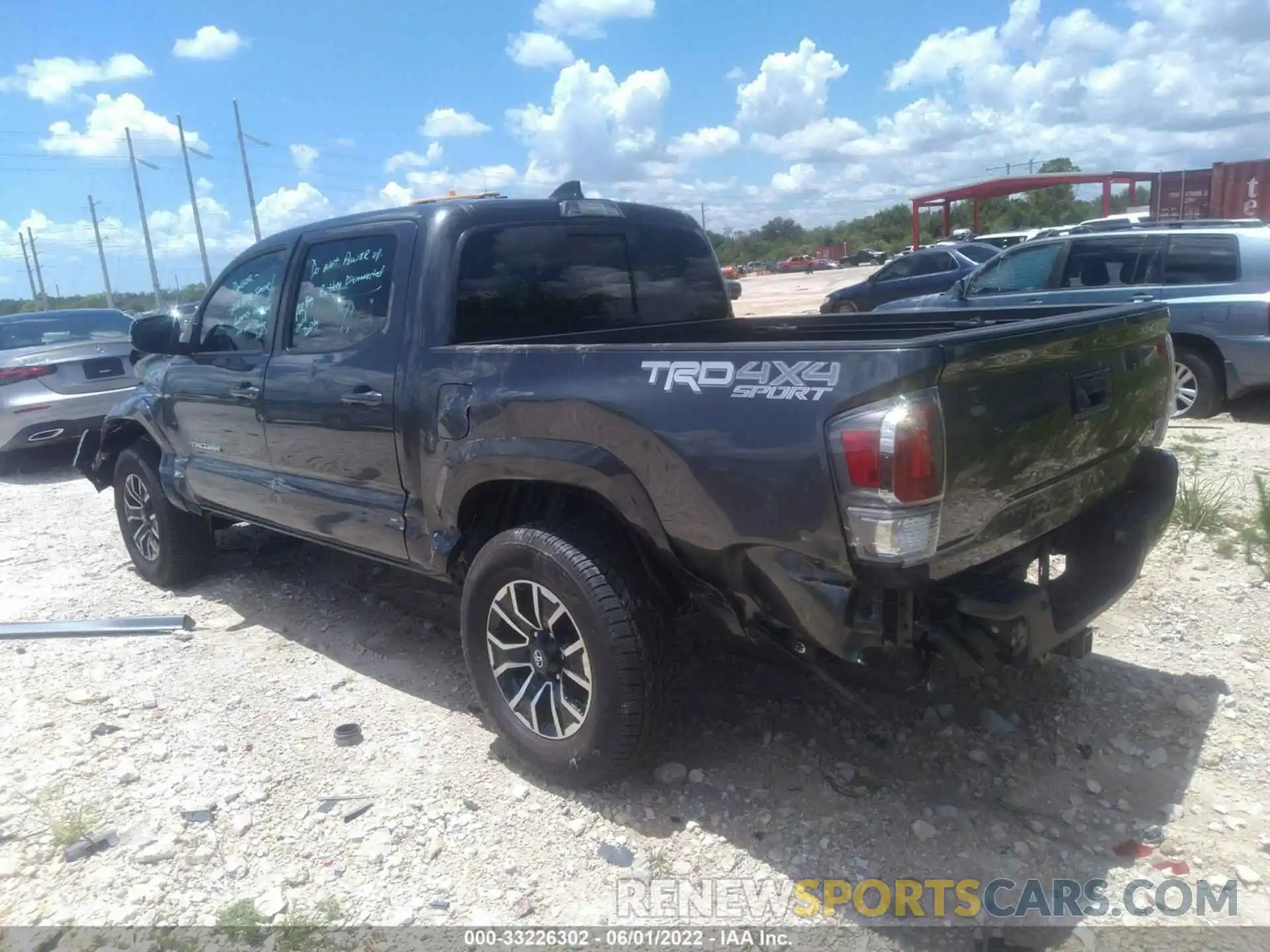 3 Photograph of a damaged car 3TMCZ5AN3NM477665 TOYOTA TACOMA 4WD 2022