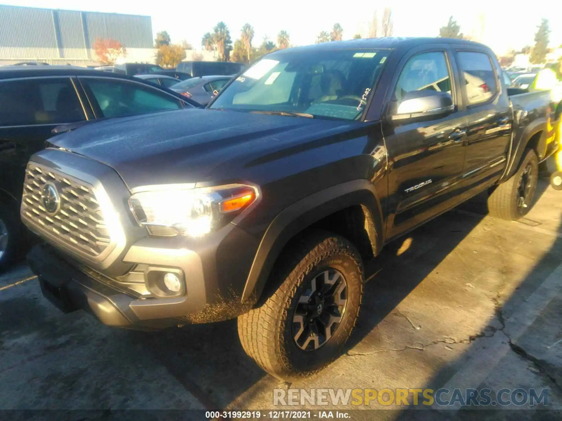 2 Photograph of a damaged car 3TMCZ5AN4NM454184 TOYOTA TACOMA 4WD 2022