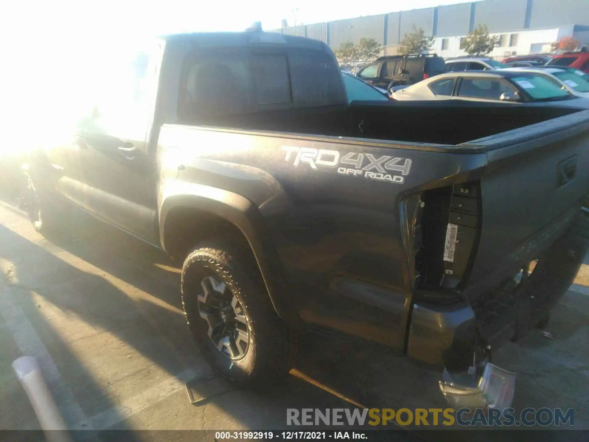 3 Photograph of a damaged car 3TMCZ5AN4NM454184 TOYOTA TACOMA 4WD 2022