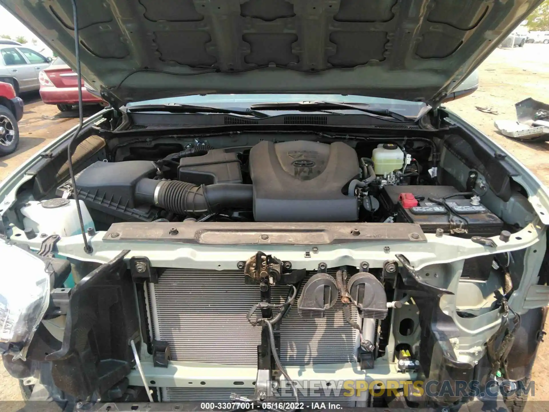 10 Photograph of a damaged car 3TMCZ5AN4NM455464 TOYOTA TACOMA 4WD 2022