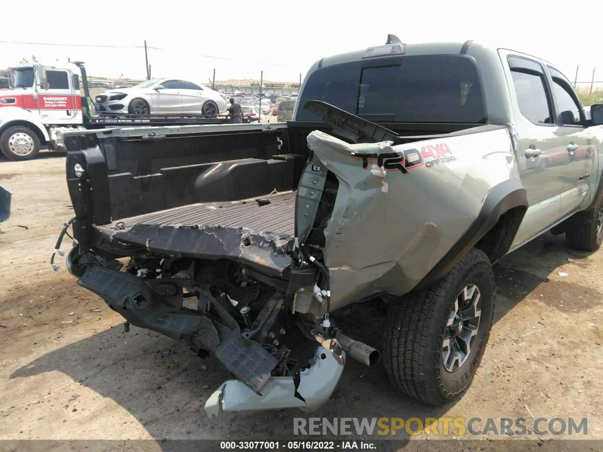 6 Photograph of a damaged car 3TMCZ5AN4NM455464 TOYOTA TACOMA 4WD 2022