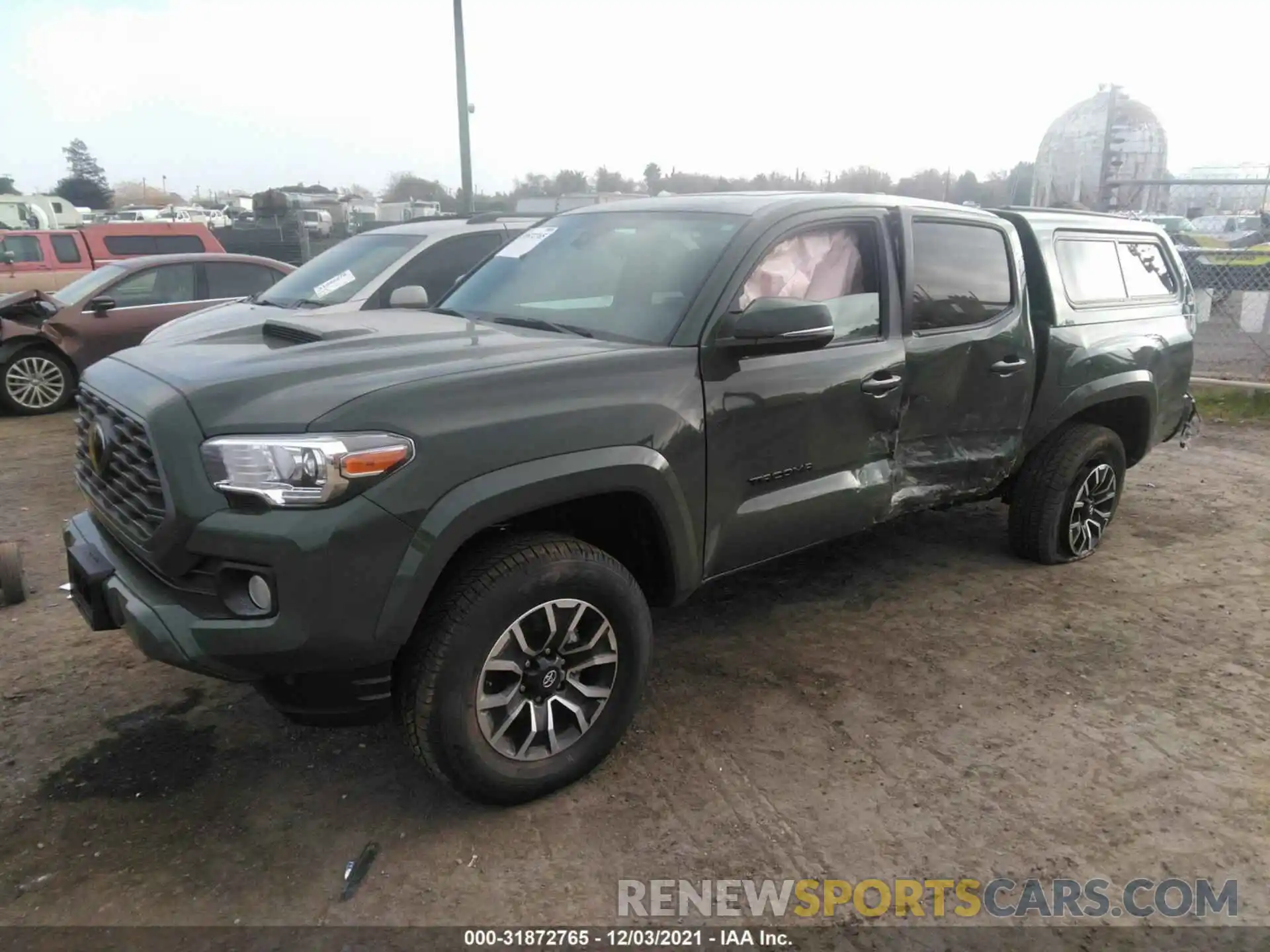 2 Photograph of a damaged car 3TMCZ5AN4NM458655 TOYOTA TACOMA 4WD 2022