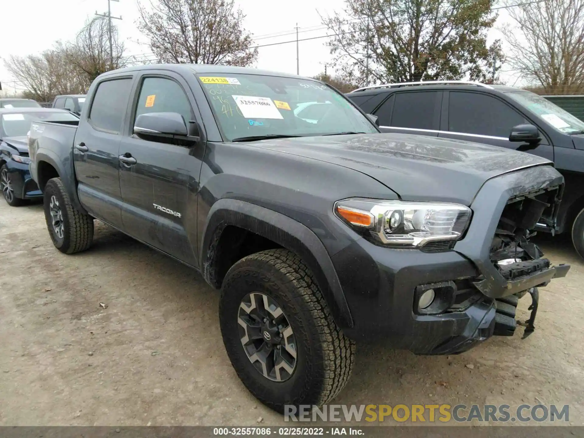 1 Photograph of a damaged car 3TMCZ5AN4NM462544 TOYOTA TACOMA 4WD 2022