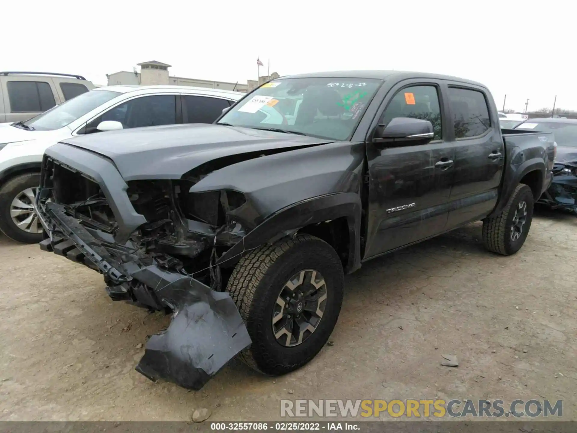 2 Photograph of a damaged car 3TMCZ5AN4NM462544 TOYOTA TACOMA 4WD 2022