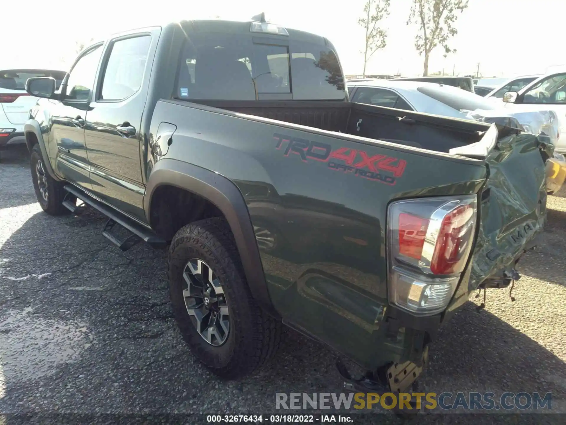 3 Фотография поврежденного автомобиля 3TMCZ5AN4NM467386 TOYOTA TACOMA 4WD 2022