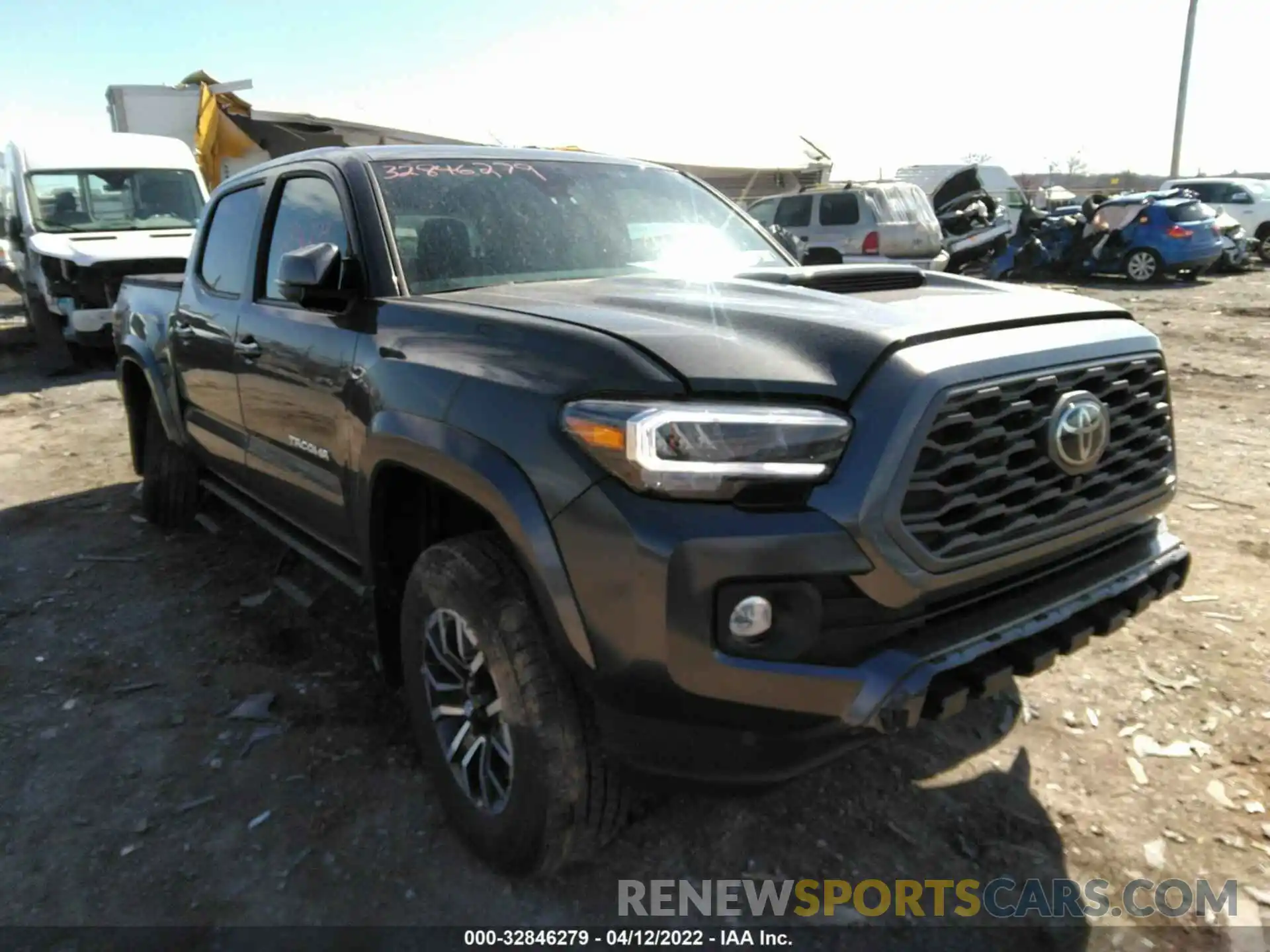 1 Photograph of a damaged car 3TMCZ5AN4NM467615 TOYOTA TACOMA 4WD 2022