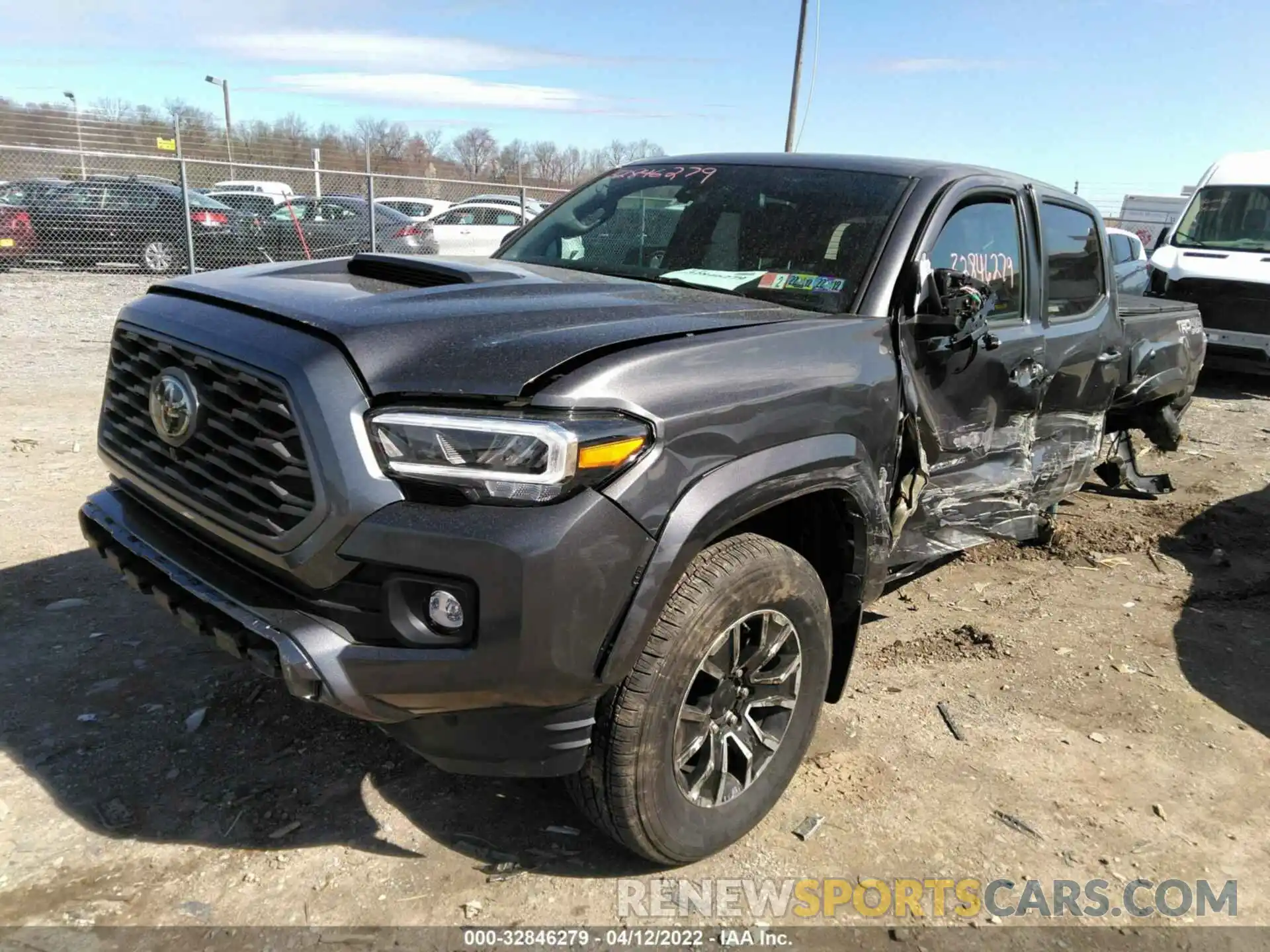 2 Photograph of a damaged car 3TMCZ5AN4NM467615 TOYOTA TACOMA 4WD 2022